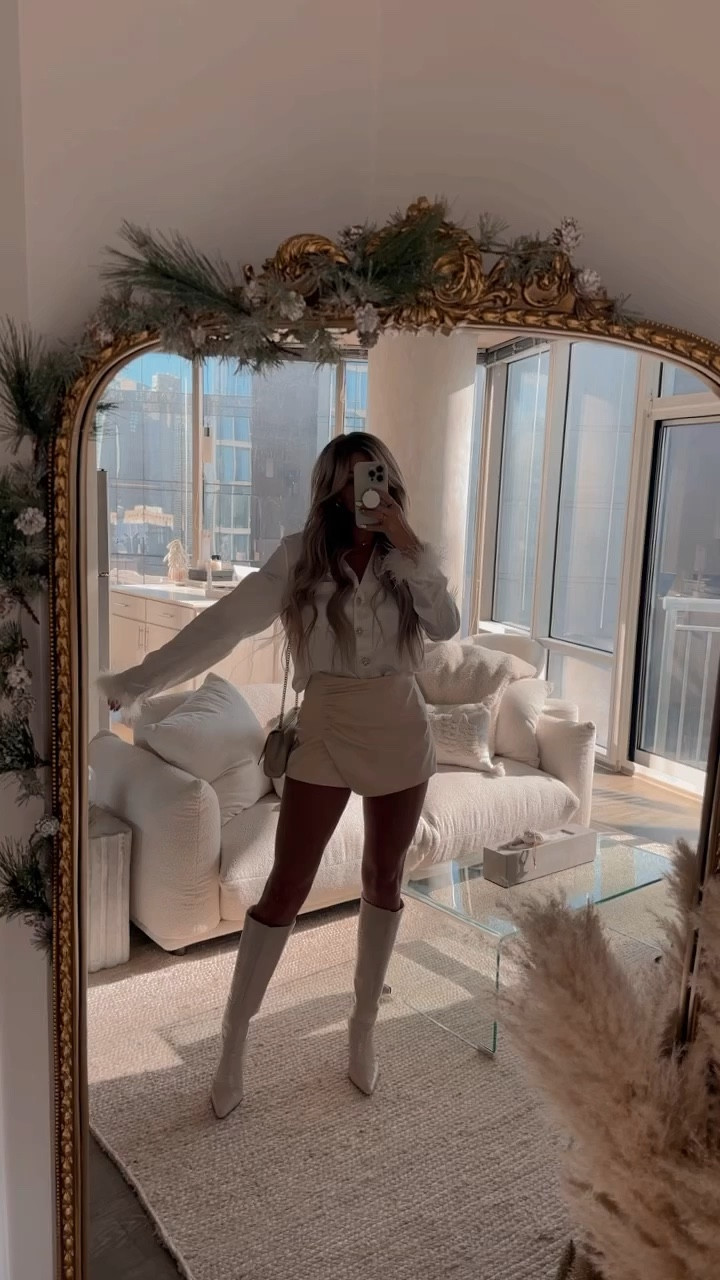 Holiday Outfit Inspo

Mini Skirt Outfit, Holiday Outfit, New Year’s Eve, Party Dress, Boots, Sweater Dress, Jeans, Holiday Party, Lounge Set, Pajamas, Purse, Chelsea Boots

#LTKHoliday #LTKSeasonal #LTKstyletip