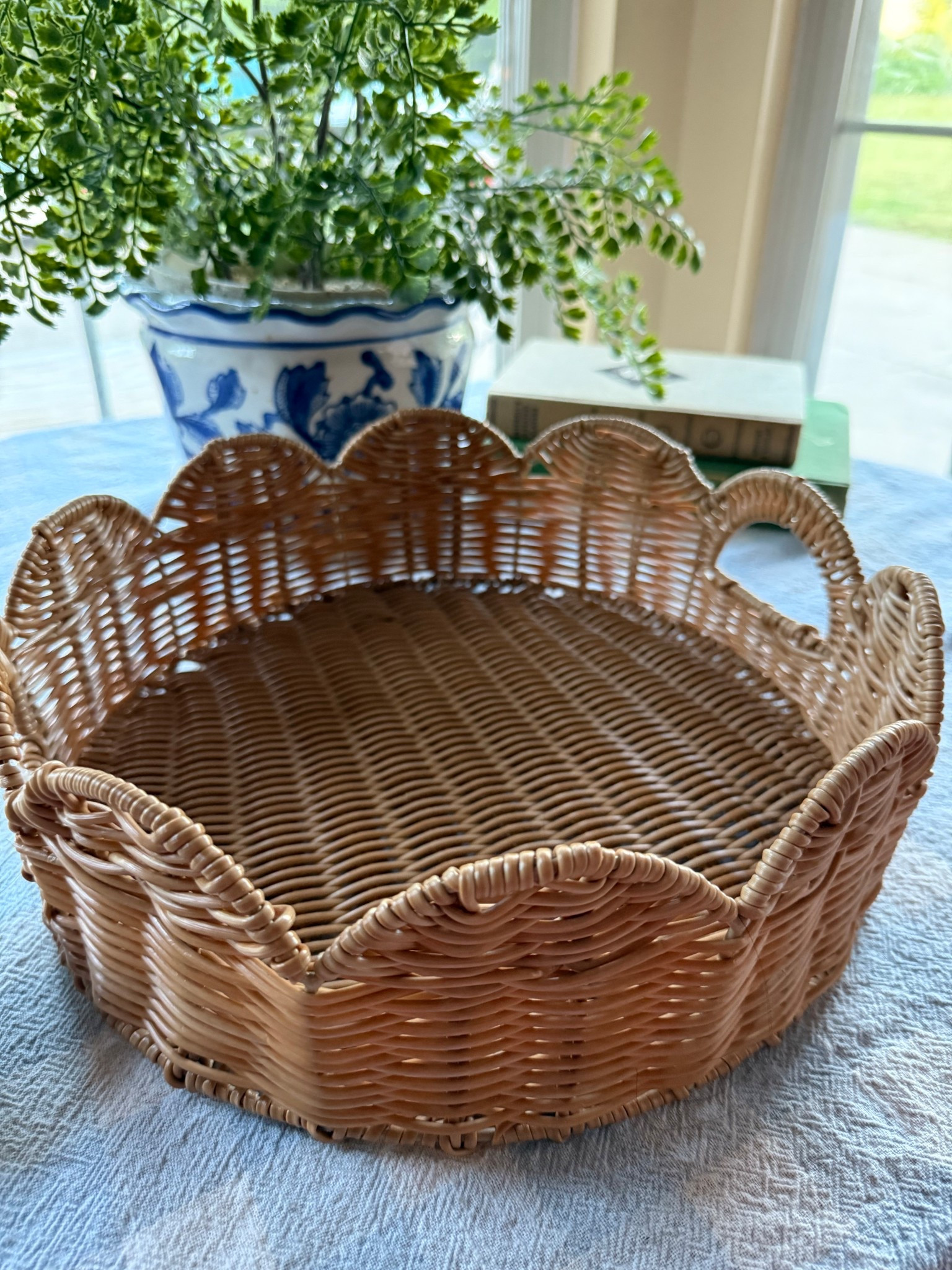This scallop tray is such great quality and adorable. I’m putting my moms Mother’s Day gift in it 