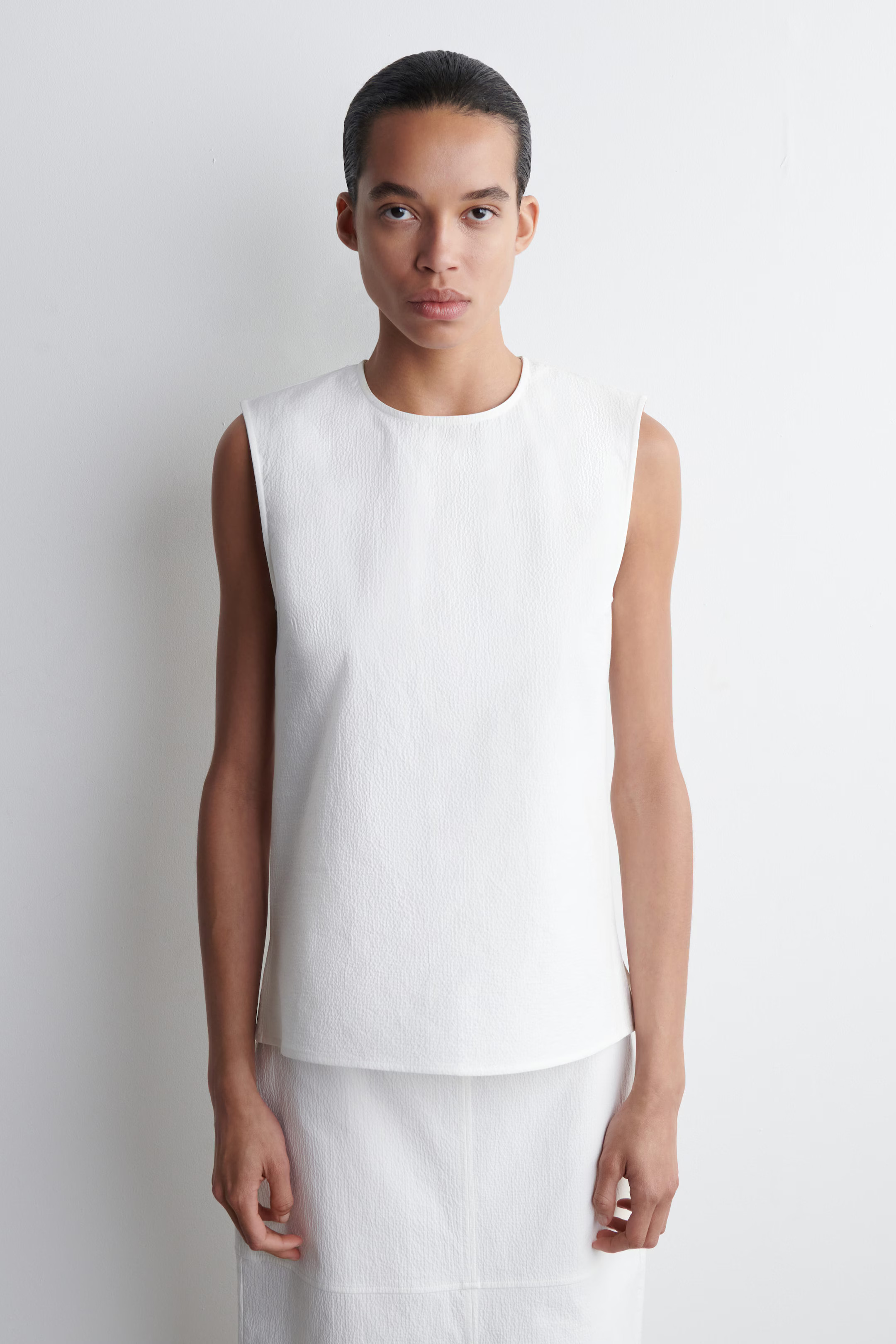 TOP SIN MANGAS ALGODÓN SEERSUCKER - BLANCO | COS | COS (EU)