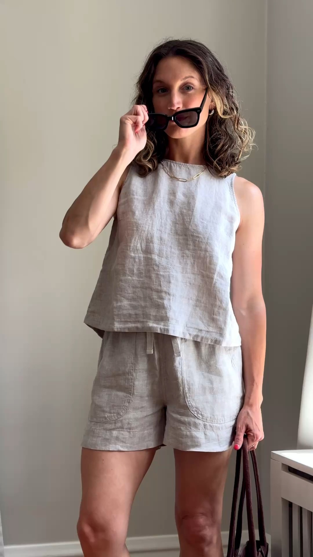What to wear when it’s hot! @Quince 

European Linen Cropped Tank, TTS
European Linen Shorts, TTS

Both come in a bunch of color options.

#quincepartner
