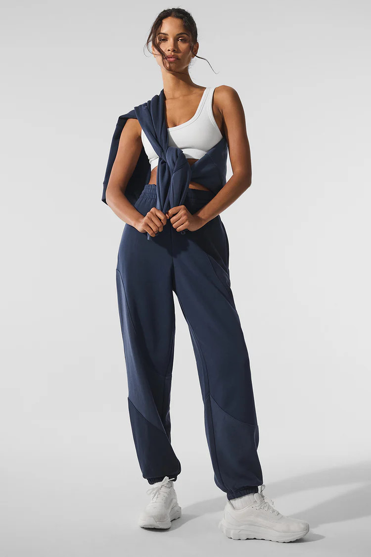 Make Waves Sweatpant - Navy Tonal | Alo Yoga (US)