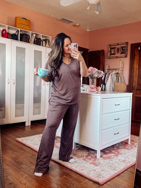 Comfy pajama set and slippers 🤎☕️

Love this two piece set that I wear as pajamas!

Midsize
Curvy
Loungewear
Amazon fashion
Comfy style
Comfy outfit 

#LTKmidsize #LTKfindsunder50
