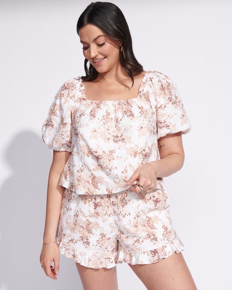 Flirty Pull-On Short | Abercrombie & Fitch (US)
