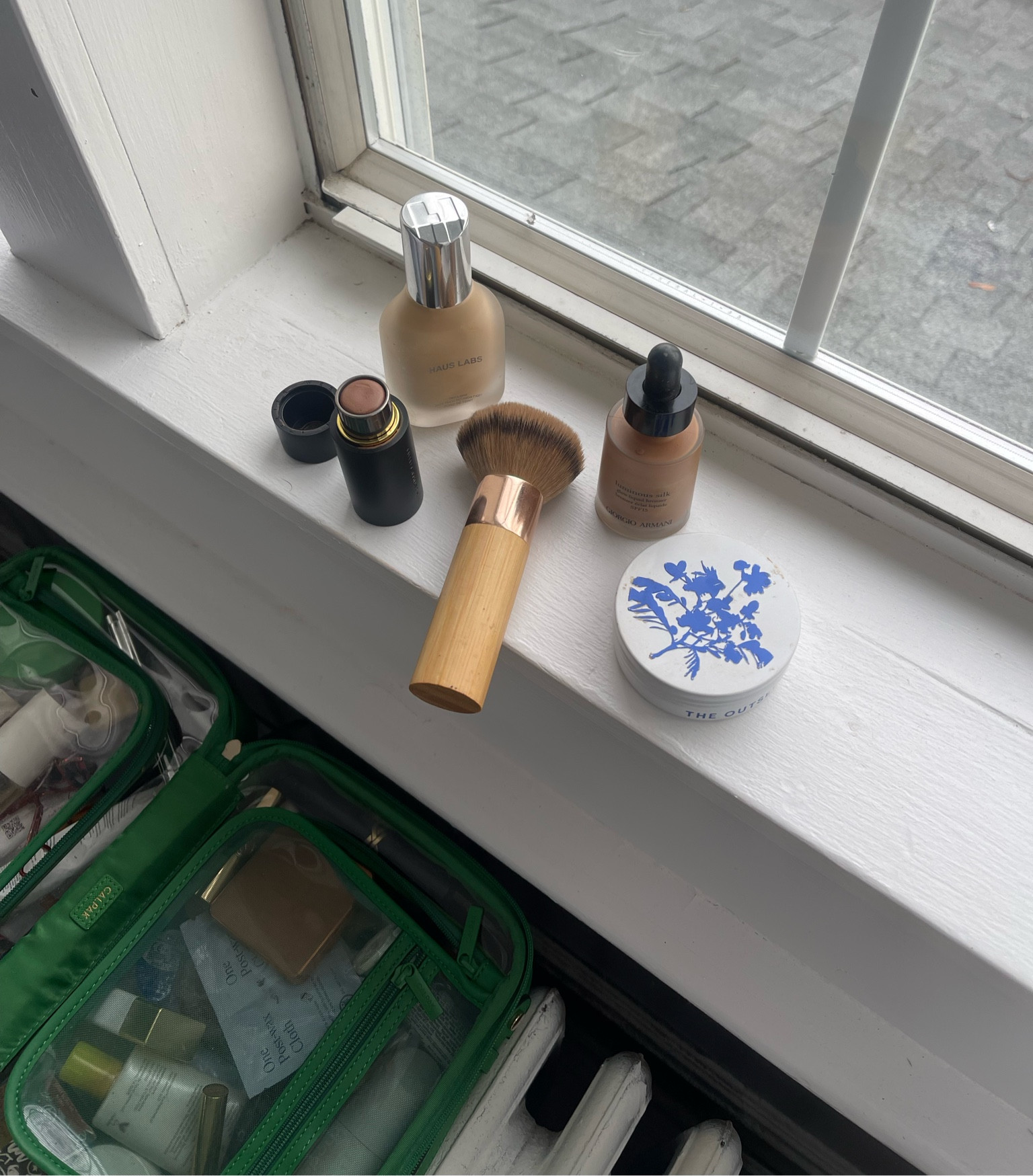 some new makeup goodies !!!! ⭐️ highly recommend the haus labs foundation if you need something dewy + medium coverage plus my ride or die tarte foundation brush ⭐️ 