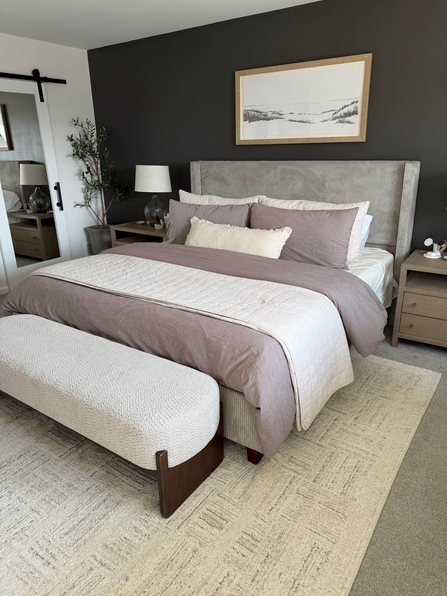 My bed and area rug are on a flash deal for the lowest I’ve seen! I have a king size bed and 7-10x10 size rug.

#LTKHome #LTKSaleAlert