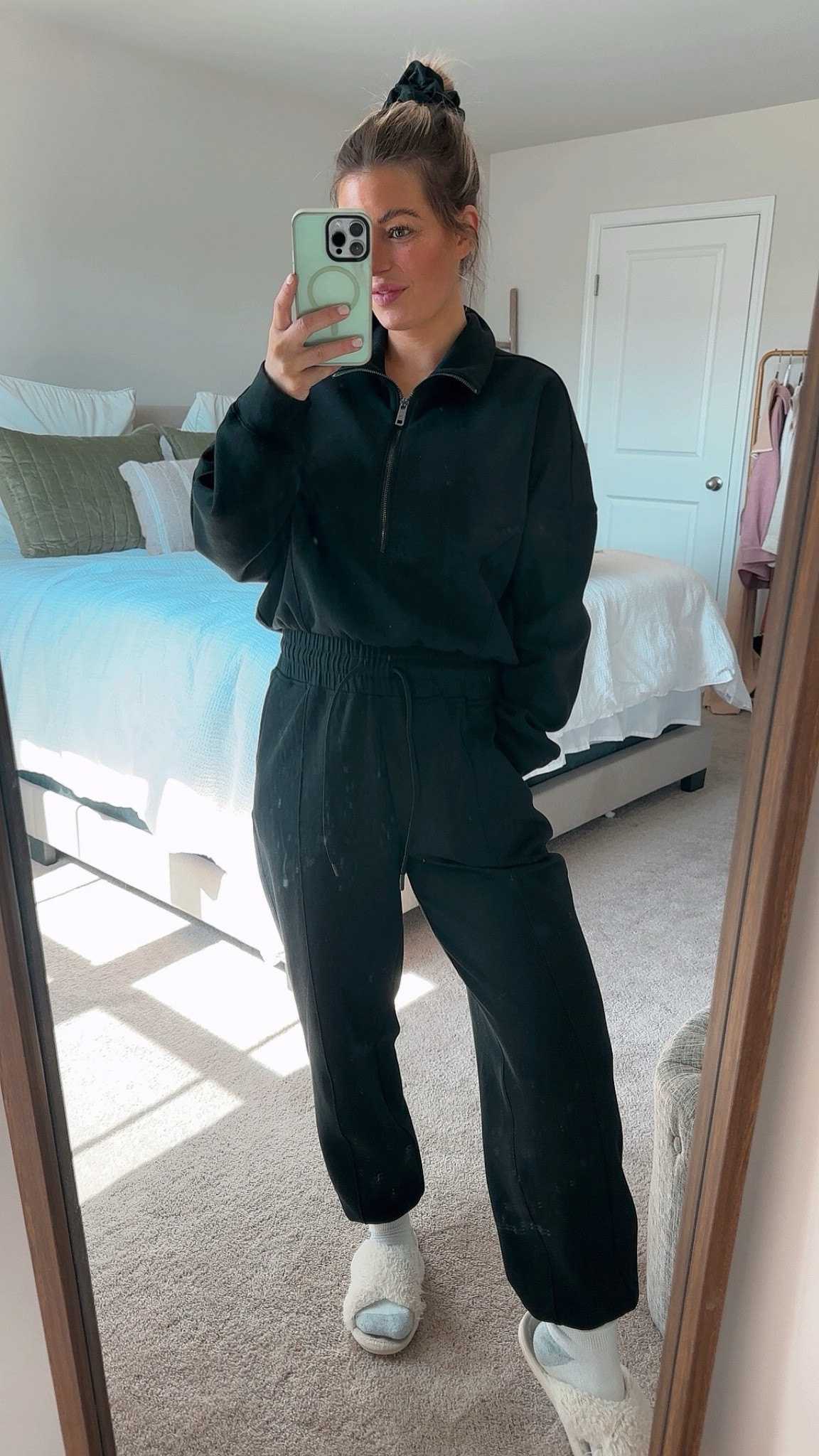 Comfy outfit featuring Abercrombie jumpsuit🫶🏼 ! 

Casual fit, jumpsuit, everyday look, casual style, outfit inspo

#LTKsalealert #LTKbump #LTKfindsunder100