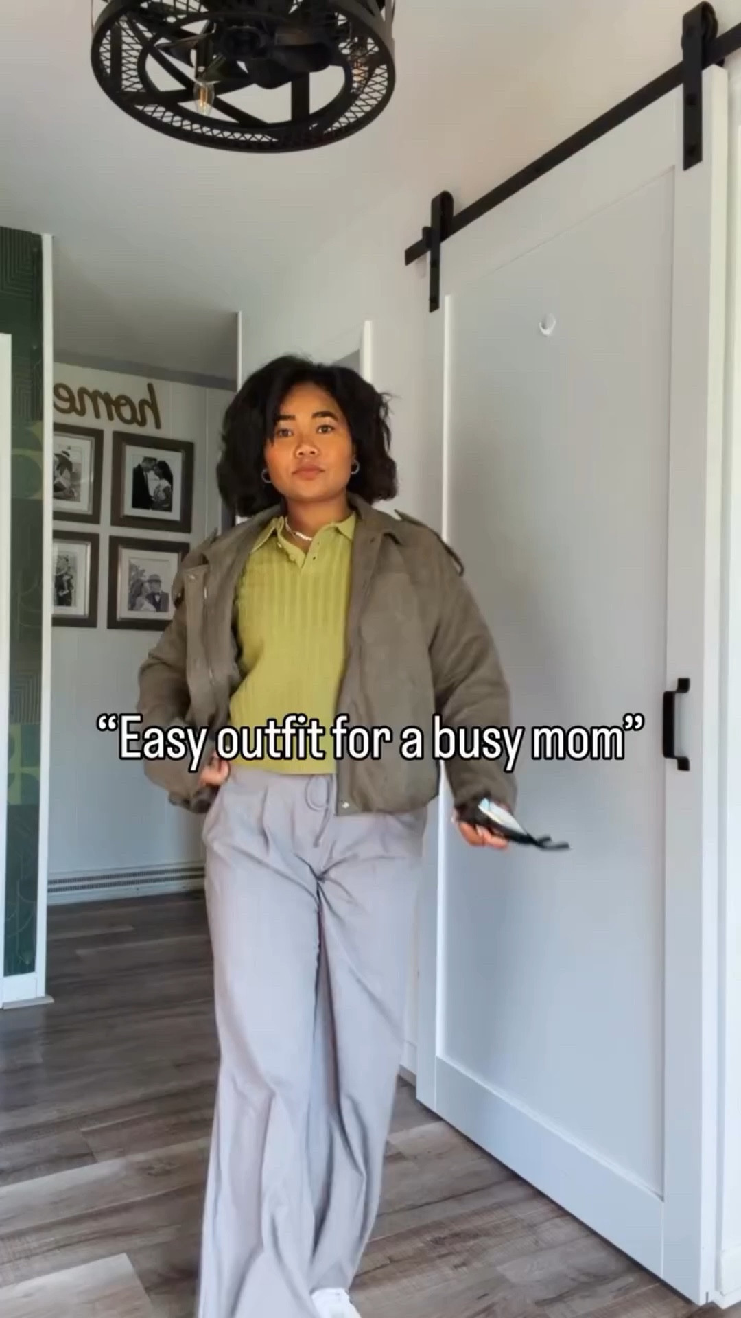 Today’s outfit felt like the perfect mix of cozy and put‑together.
Neutrals with a soft spring pop — my favorite formula as a busy mom 🤍

Saving this here for the days when I need something easy to throw on.
.
See something you love? Tap the photo or visit my LTK for links 🤍
.
spring outfit ideas
neutral spring outfit
busy mom outfit inspo
everyday spring style
neutral wardrobe essentials
.
#everydaydoniafits #springoutfitideas #momstyleinspo #neutralstyle #ootdinspo