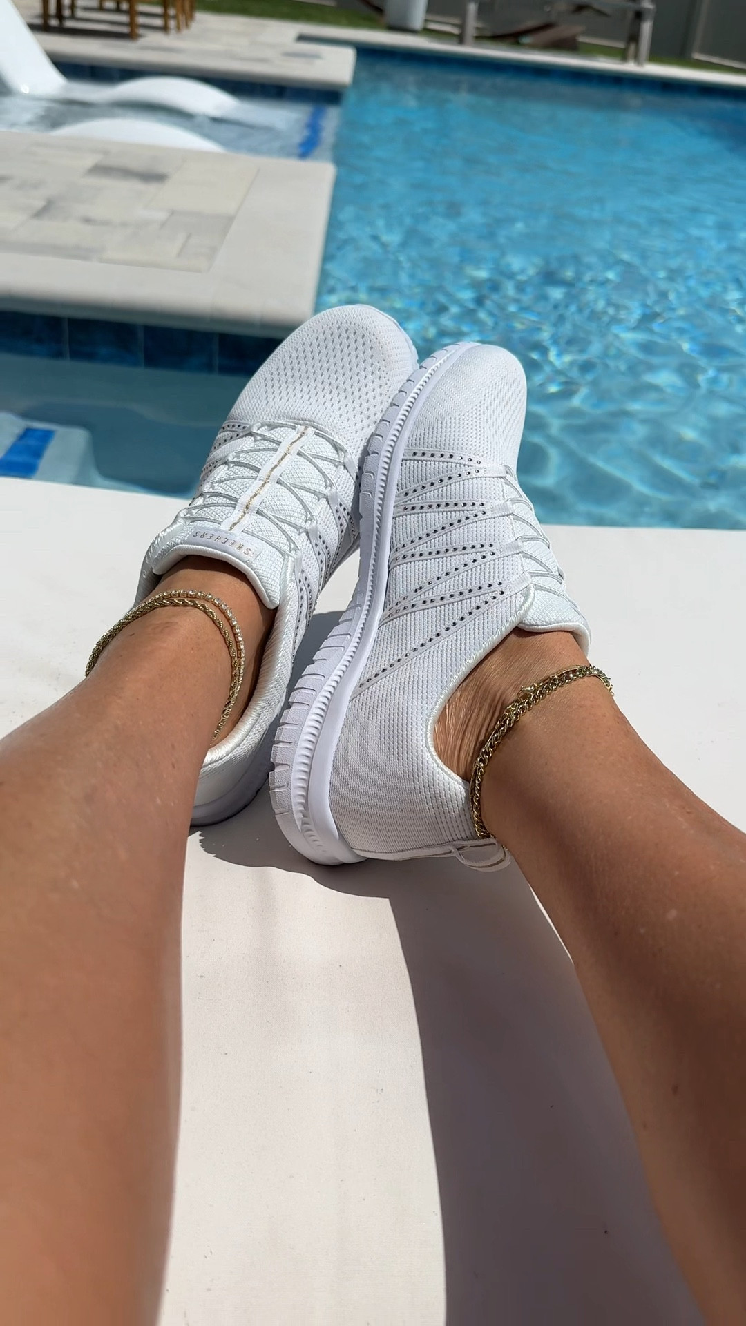 Comfy summer walking shoes. #skechers #shoes #sneakerss