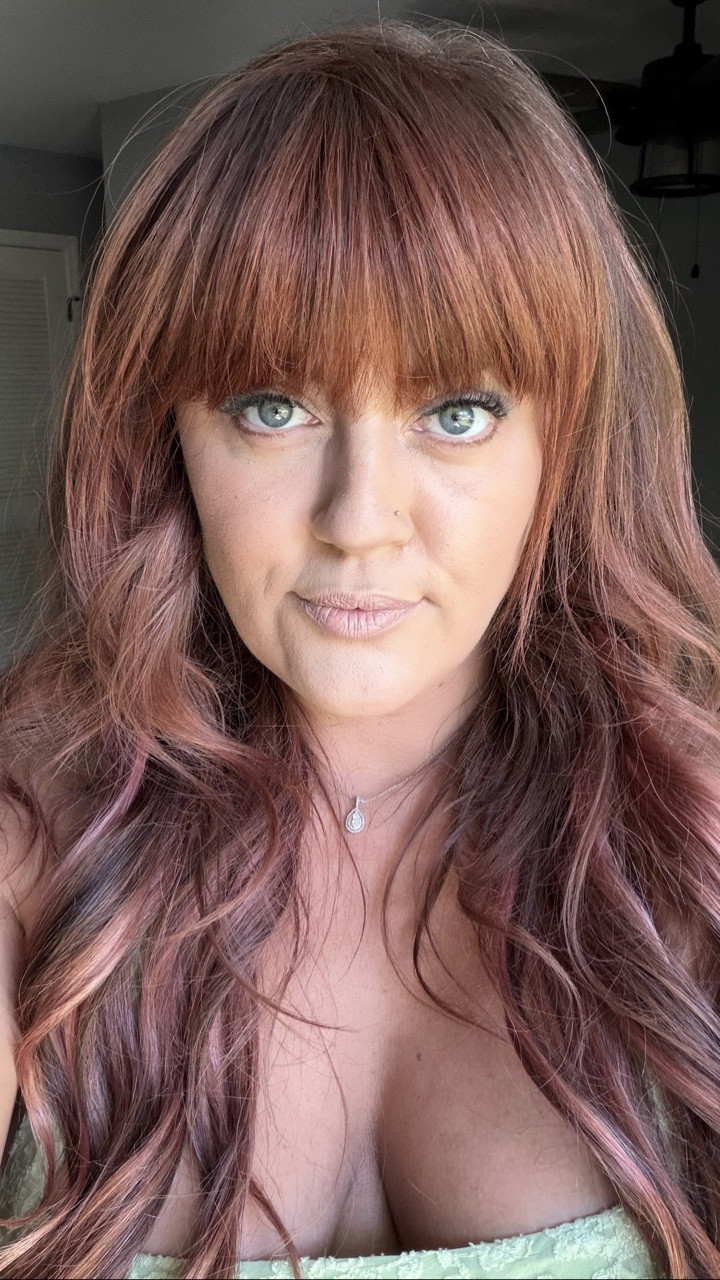 Completely obsessed! It’s a wonder what some color conditioner and root spray can do when your pink option is not available! Linked here grab it while you can! Seriously? Less than $20!?! #amazonstorefront #pinksevenhair