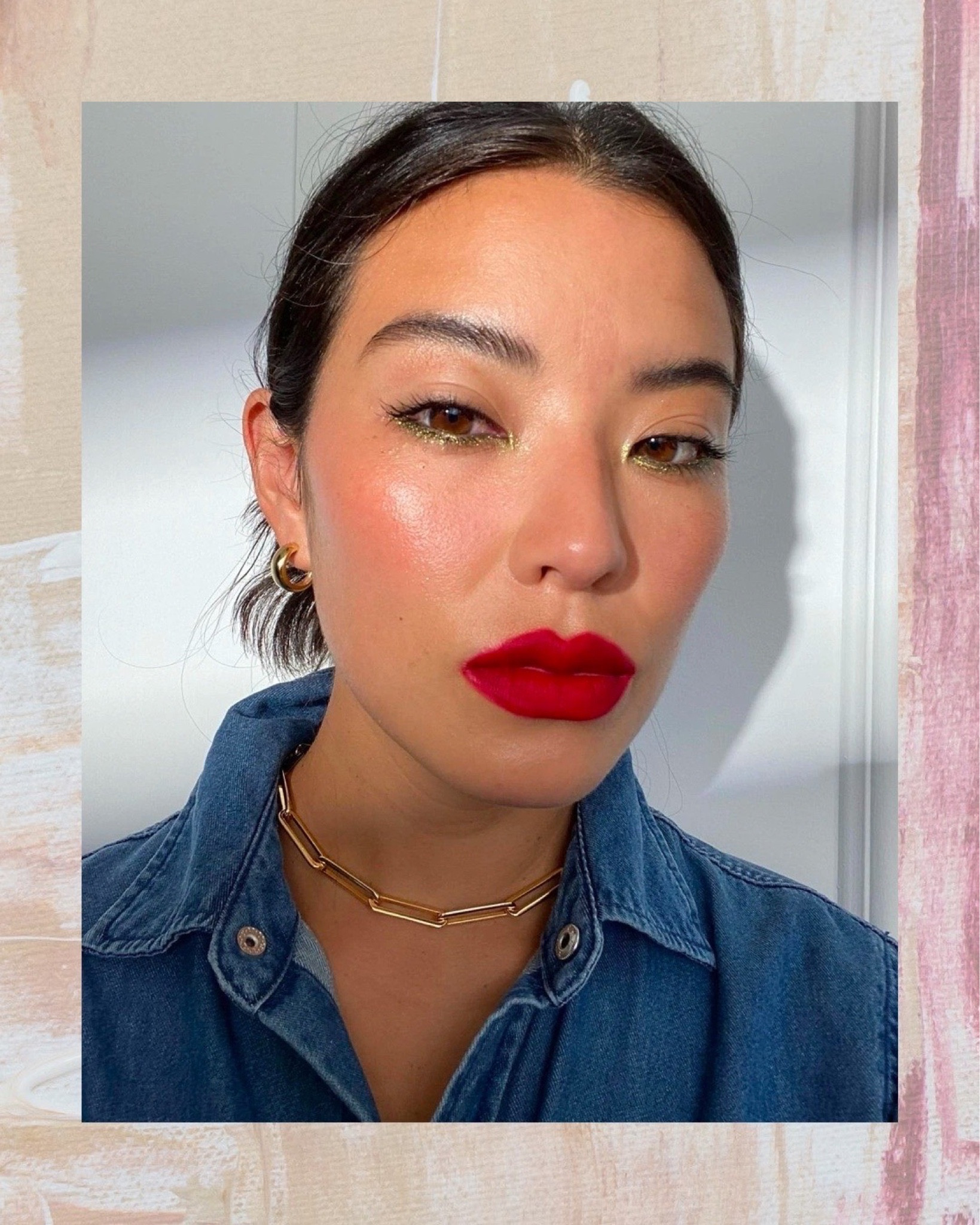 A Statement Red Lip Is The Best Accessory – When talking about accessories, everyone is quick to point out a handbag or a pair of shoes. But there is one other accessory that often gets overlooked – your makeup. More specifically, a statement red lip has been heralded as one of the most iconic looks of all time. This vibrant shade brightens up the face and draws attention to your best features. But despite the timeless nature of a scarlet pout, it can be hard to pull it off. That’s why we pulled together expert tips on how to nail the red lip every single time. Continue reading on TheCoolHour.com

#LTKstyletip #LTKbeauty #LTKFind