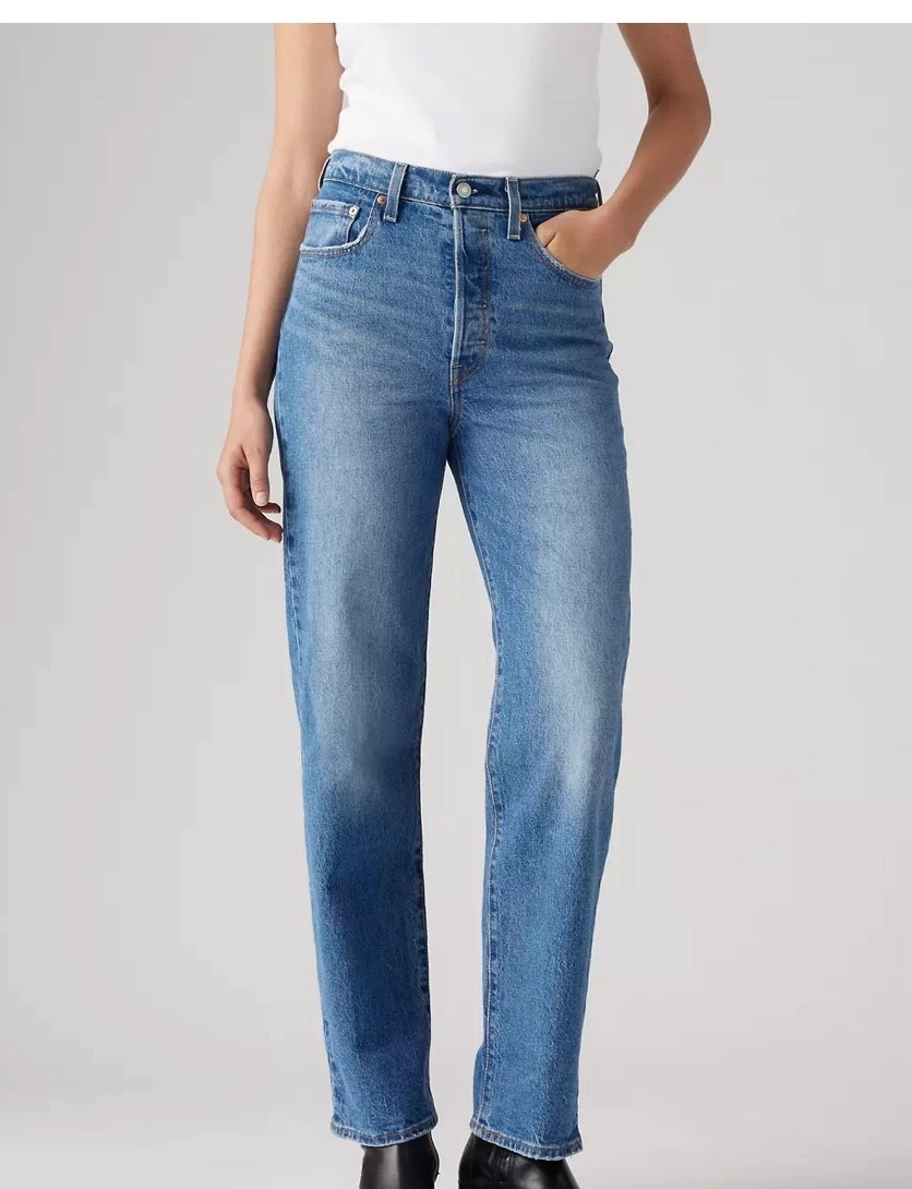 Levi’s ribcage ankle straight jeans are 30% off! 

The best jeans 

#LTKSaleAlert #LTKStyleTip #LTKFindsUnder100