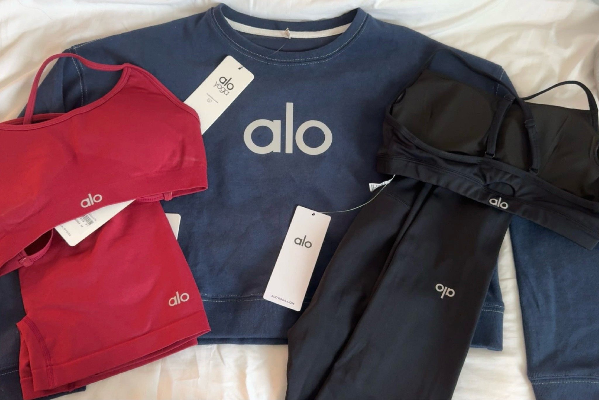 all in size medium 

#LTKStyleTip #LTKFindsUnder50 #LTKWorkwear