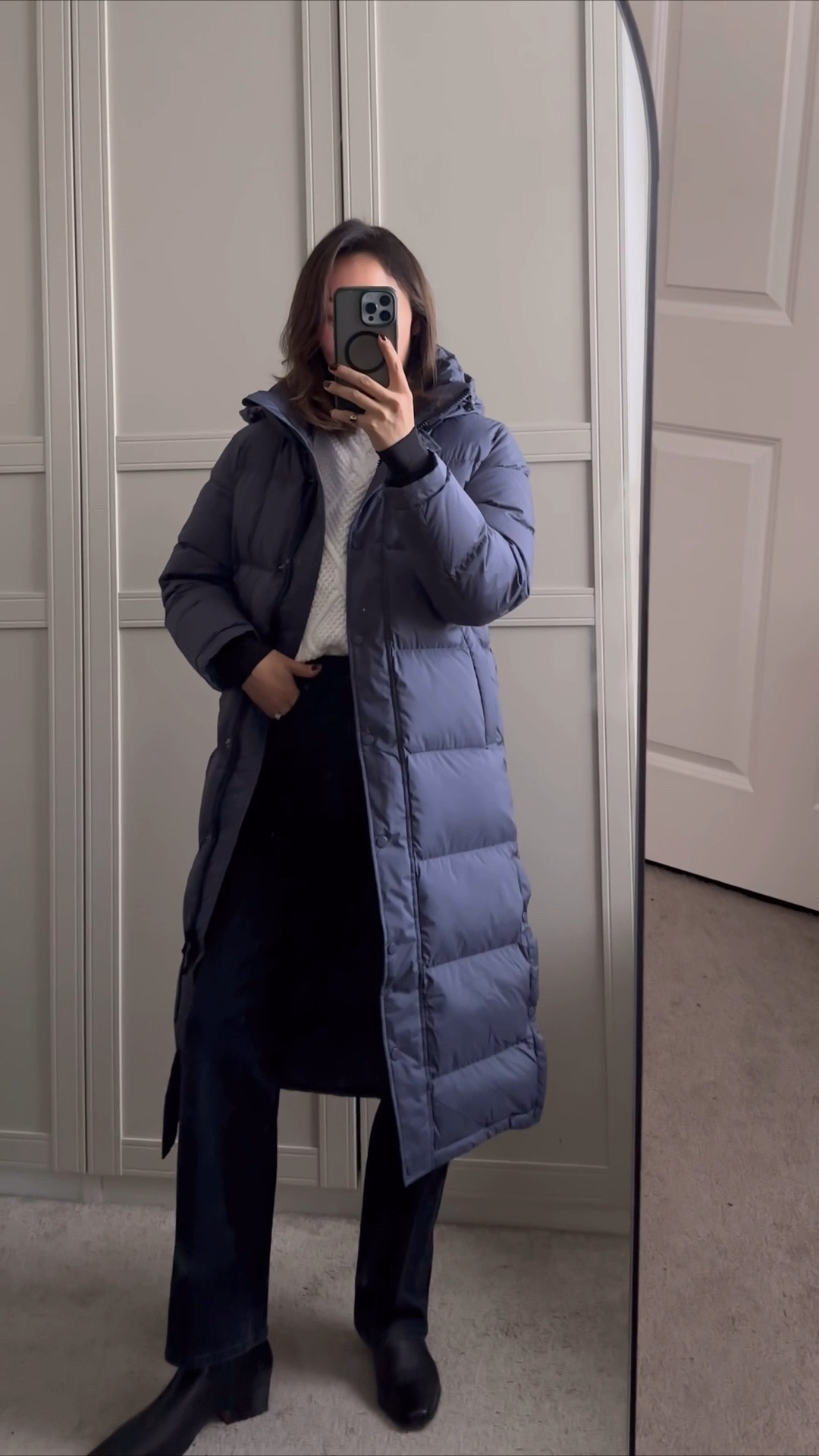 Winter outfit from @onequince 

Puffer coat — xs, comes with a removable hood 
Sweater — xs 

#quincepartner 

#LTKootd