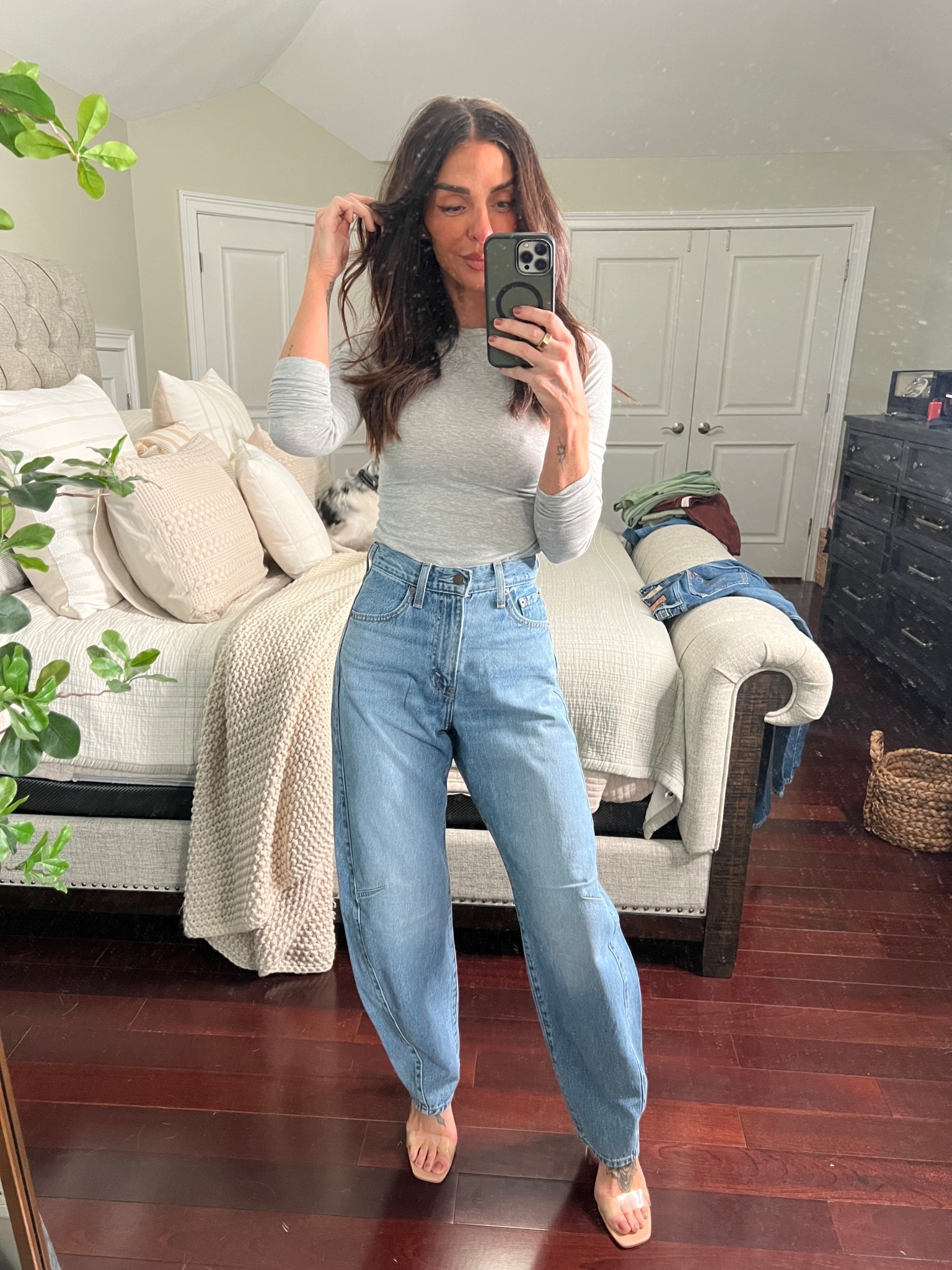 The viral cinch waist denim in barrel cut style  

#LTKFindsUnder50 #LTKU #LTKSeasonal