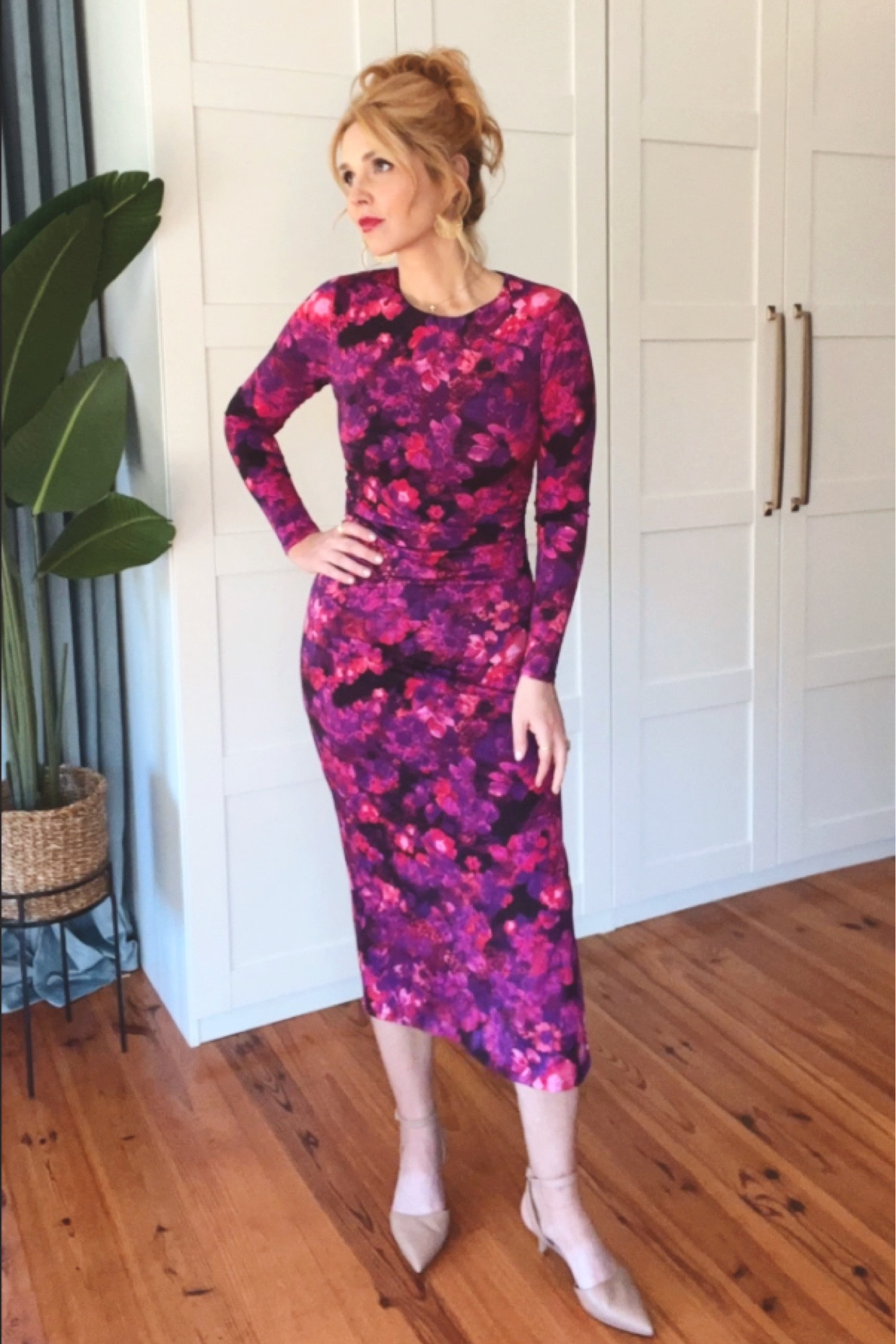 Holiday dress season and this may be my favorite yet! It has ruching on the belly which makes it a very flattering fit!
I highly recommend! 💗
And yep, it’s @walmart which means it’s easy on the budget too!


#LTKHoliday #LTKstyletip #LTKover40