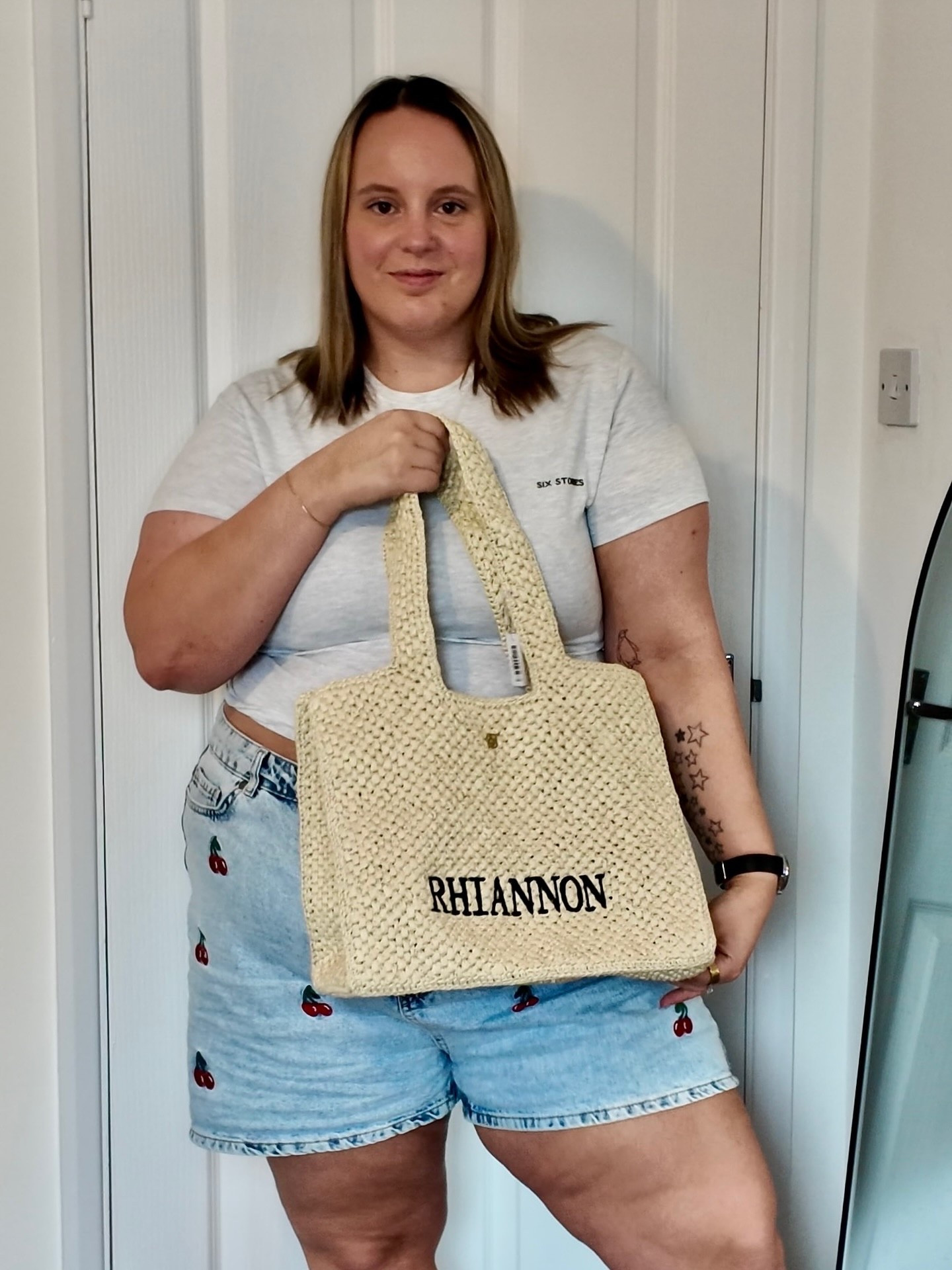 Who doesn’t love a personalised bag? 

@AbbottLyon #MyALStory #TheALCollective #personalisedbag #beachbag
