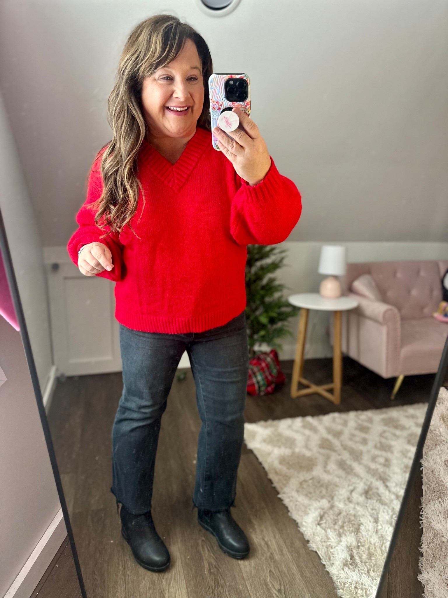 You know I love this color of red. ❤️ Runs TTS