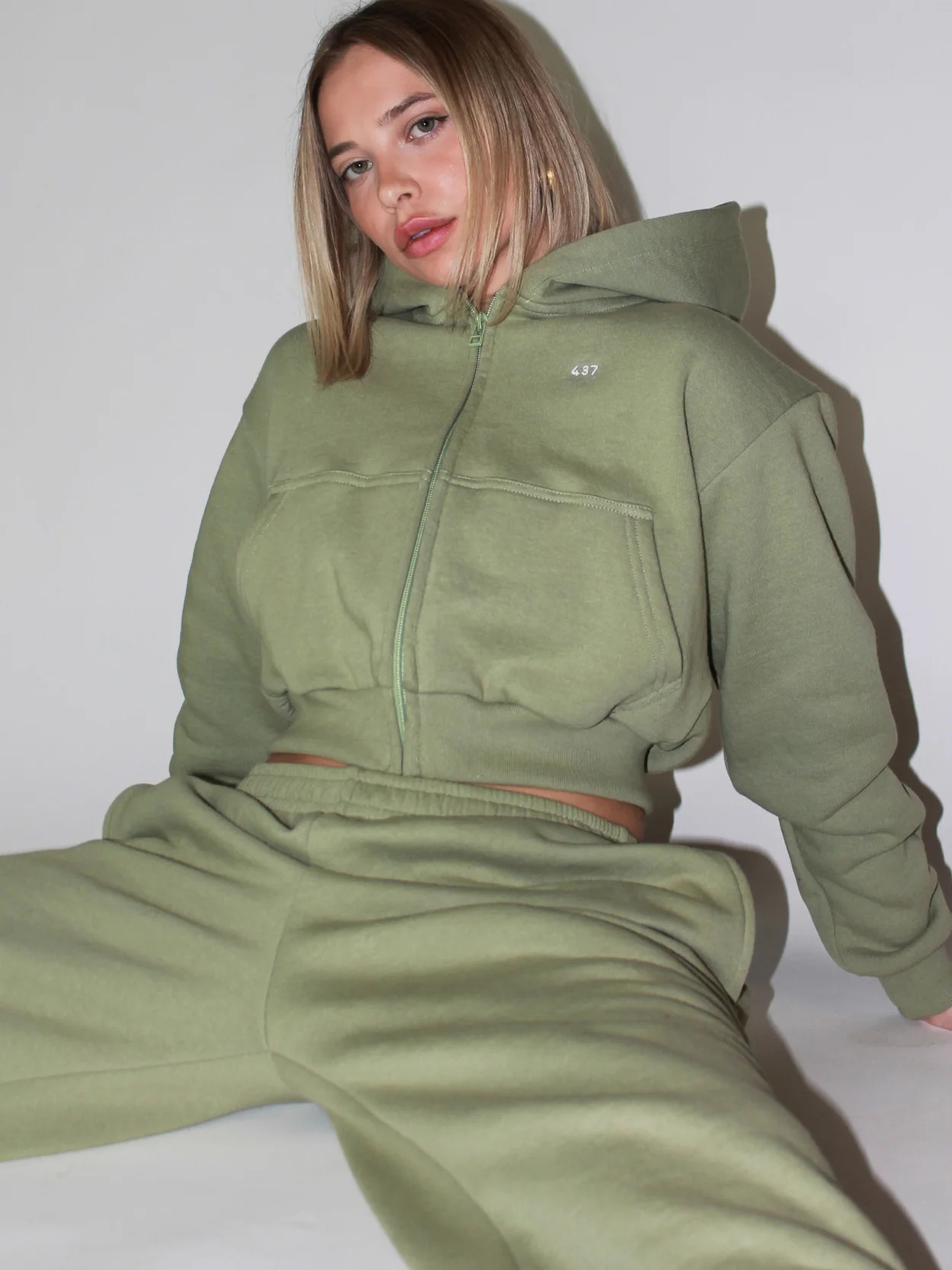 The Zip Hoodie / Matcha | 437