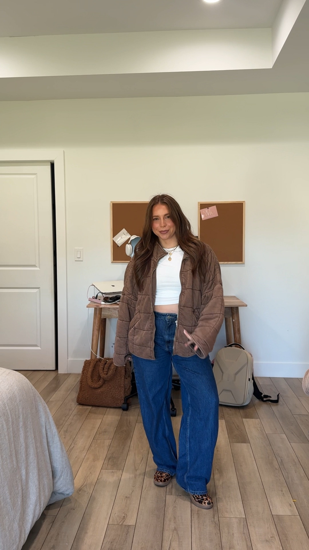 Go to outfit?
Jeans and a T-shirt 👌🏼

#LTKStyleTip #LTKShoeCrush #LTKFindsUnder50