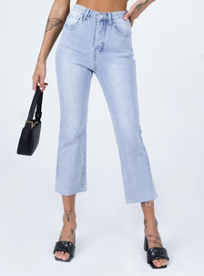 Angela Cropped Jeans Light Wash Denim | Princess Polly US