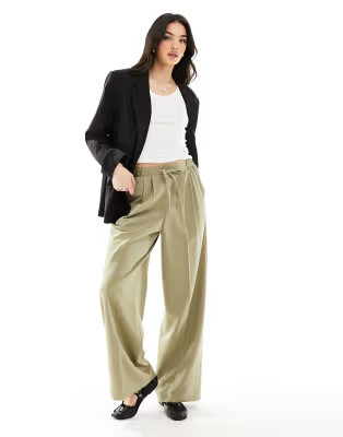 ASOS DESIGN tailored pull on trouser in khaki | ASOS (Global)