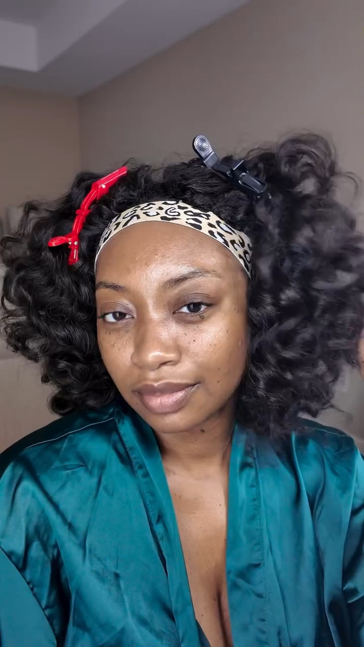 Continuing my DIY series this month…

I couldn’t remember where I got my last V-part wig from so I just made one! 

This is a mixture of #burmesehair and #rawindianhair . I got the raw Indian bundles from Amazon. Let me know if you want the link!

I started by washing the hair then cutting a V into an adjustable cap. I the sewed the hair on to the cap, them to the perimeter of my hair.

I chose no leave out, so I crocheted the hair to cover the tracks, then teased the hair! 

#diyhair #athomehair #vpartwig #vpartwig #noleaveout #protectivestyles #protectivehairstyle #30daysofdiy