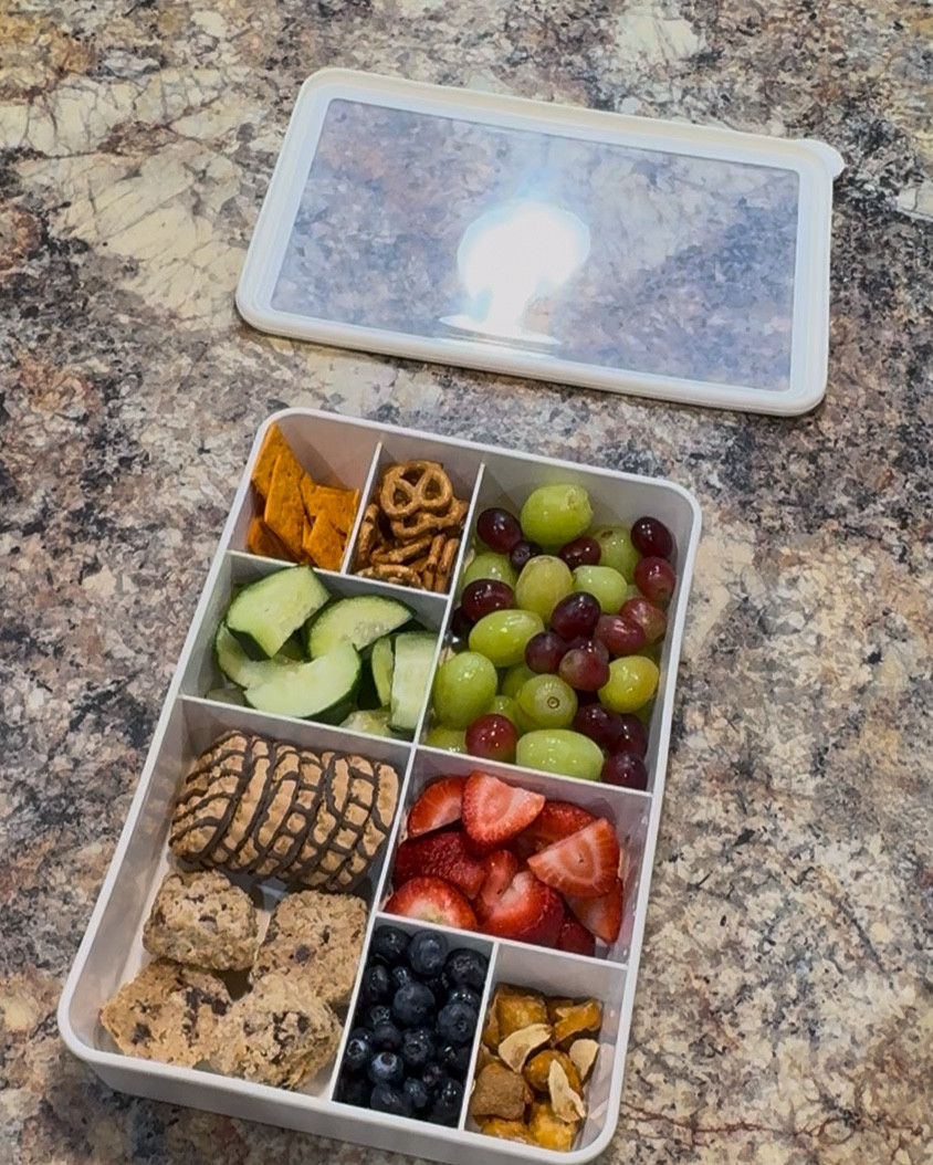 This bento box is everything 🍱 
#LTKsummer #bentobox