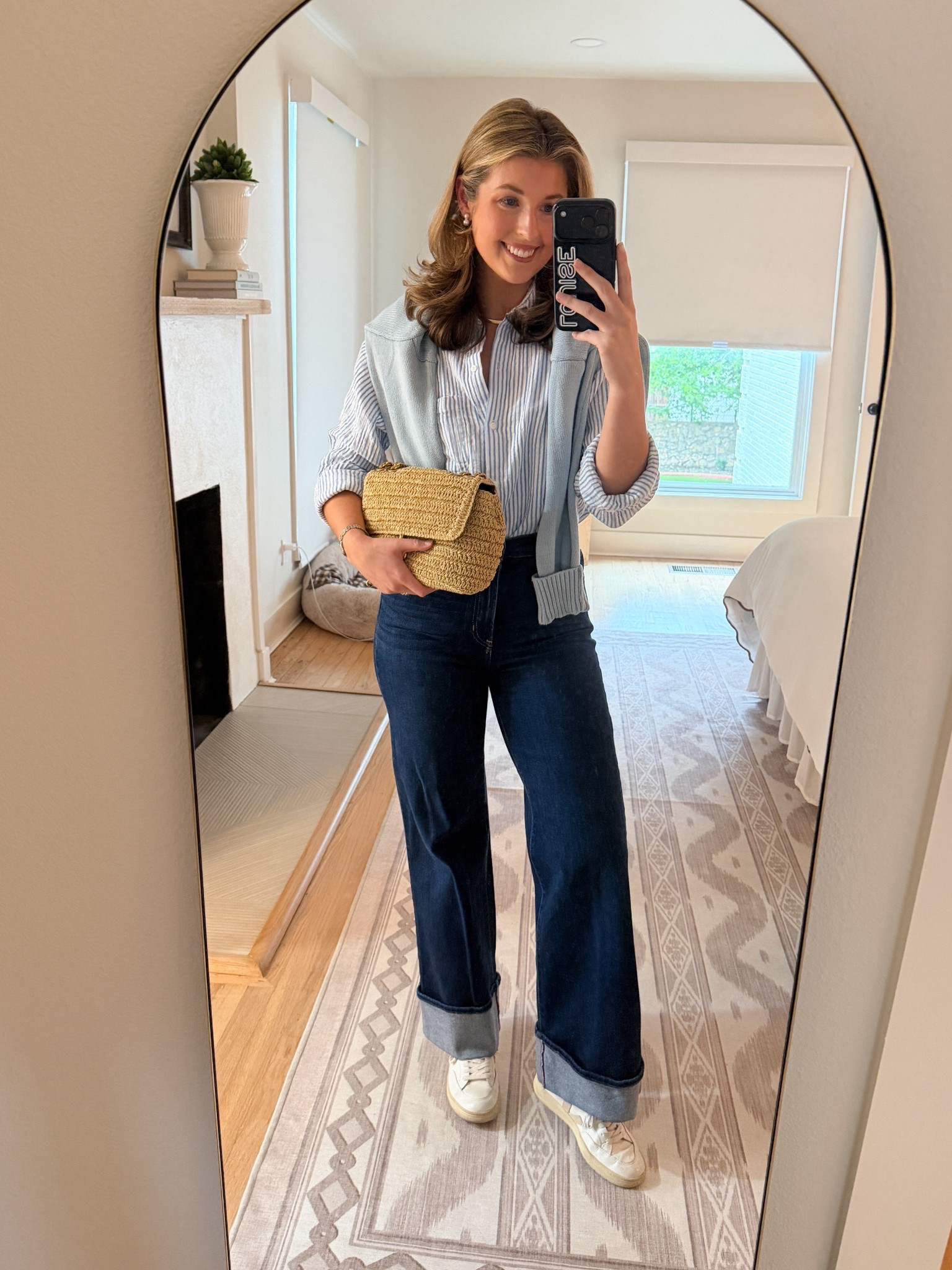 OOTD today! Exact jeans are old from Avara! Linked similar 