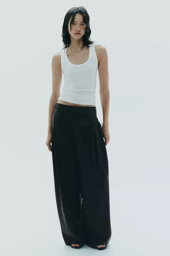 DOUBLE PLEAT FLAP PANTS | Zara US