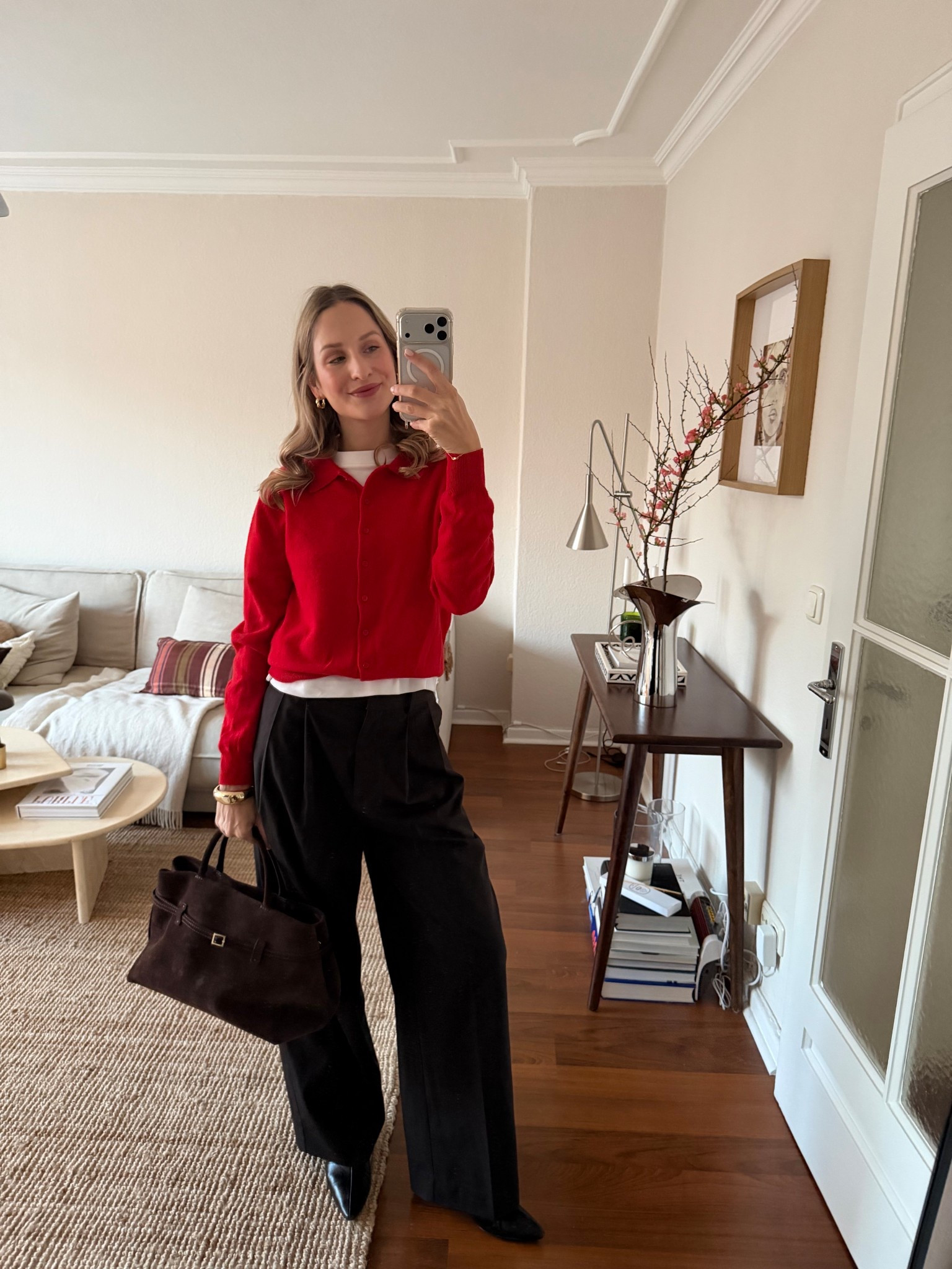 Red + Brown 🤎

#LTKdeutschland #LTKstyletip #LTKwinter