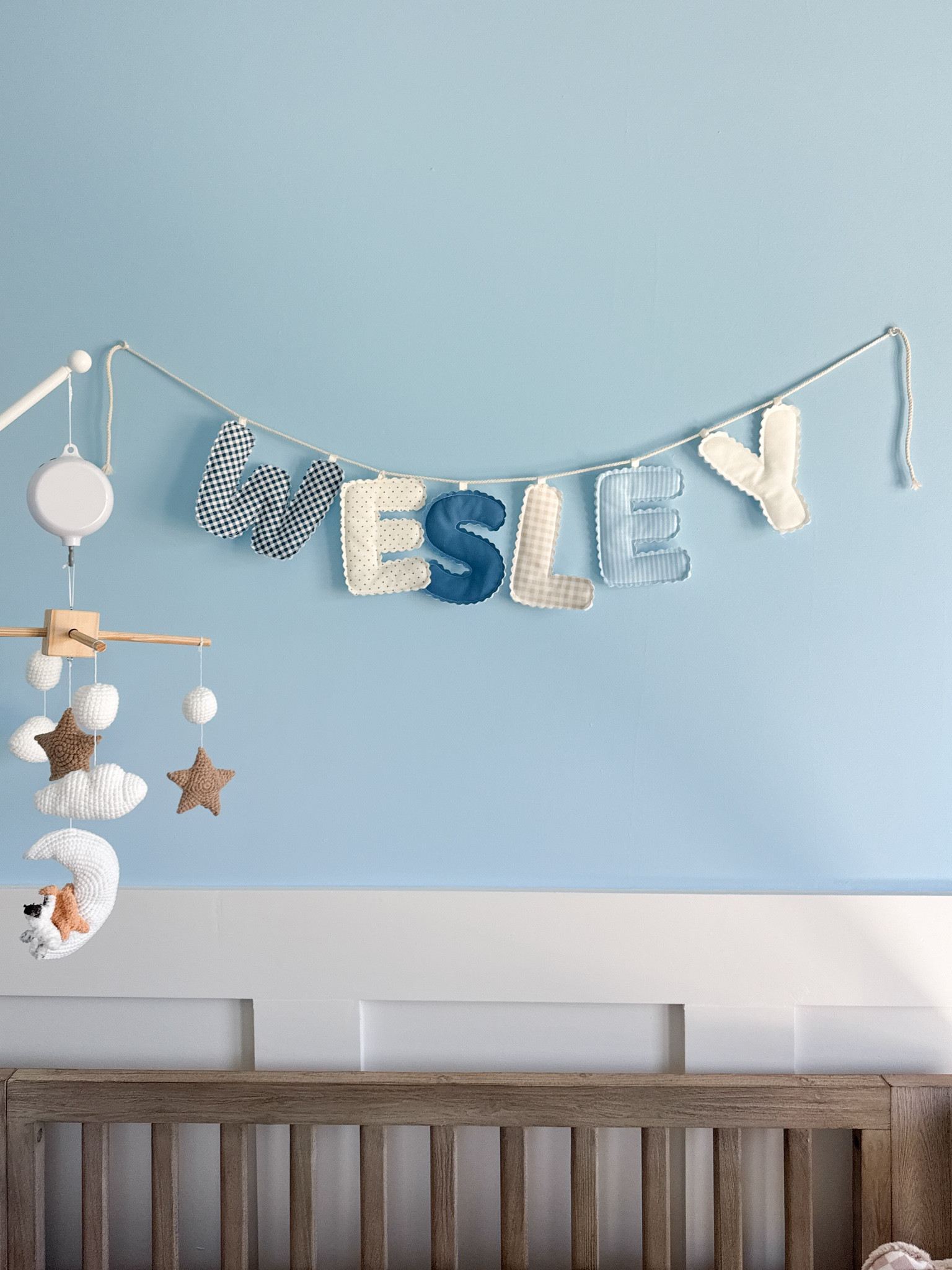 Small business baby favorite! The cutest quilted name sign and mobile, both hand made!

Etsy, nursery, mom, baby, newborn, decor 