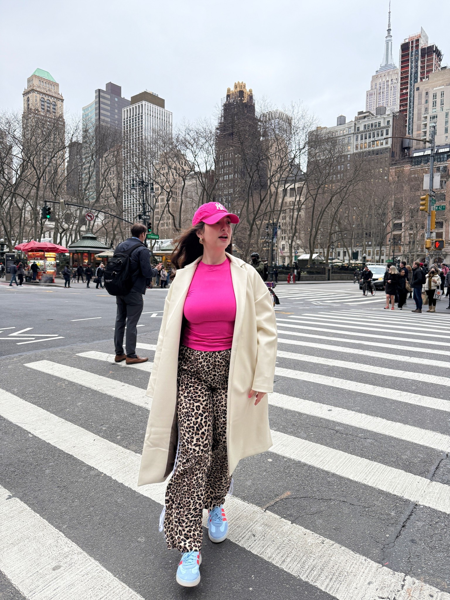there’s nothing like color in the city 💗💙

cheetah print, pink hat, pink outfit, winter coat, spring fashion, nyc fashion, adidas, blue shoes 

#LTKSpringSale #LTKStyleTip #LTKSeasonal