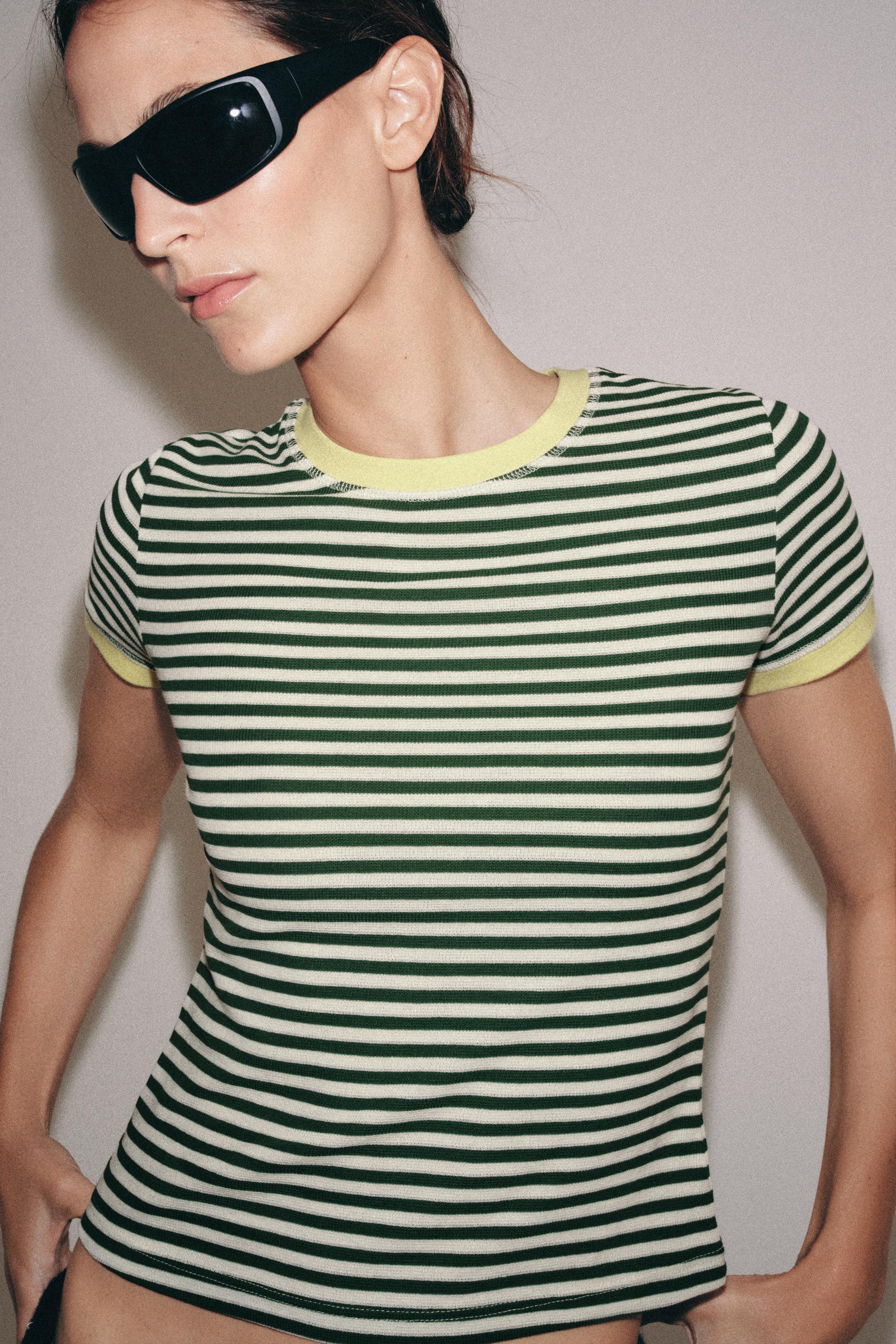 STRIPED SHORT SLEEVE T-SHIRT | Zara US