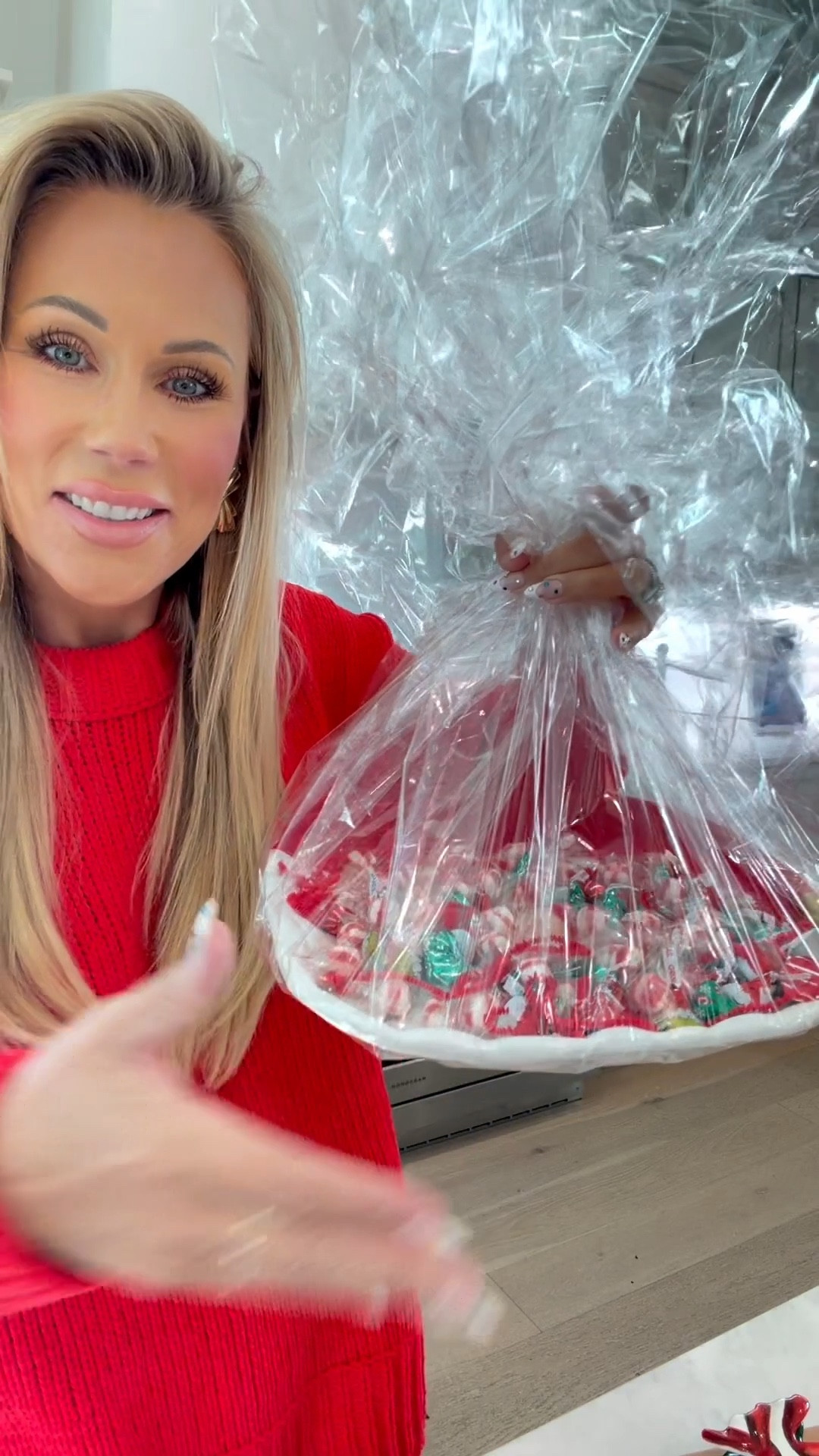 Make your home holiday-ready with @Wayfair - they have some of my favorite  decor, furniture, and more - all in one place, all ready to ship fast. Wayfair makes it easy to get holiday-ready!

#ad
#wayfair
#wayfairpartner



#LTKHoliday #LTKFindsUnder100 #LTKGiftGuide