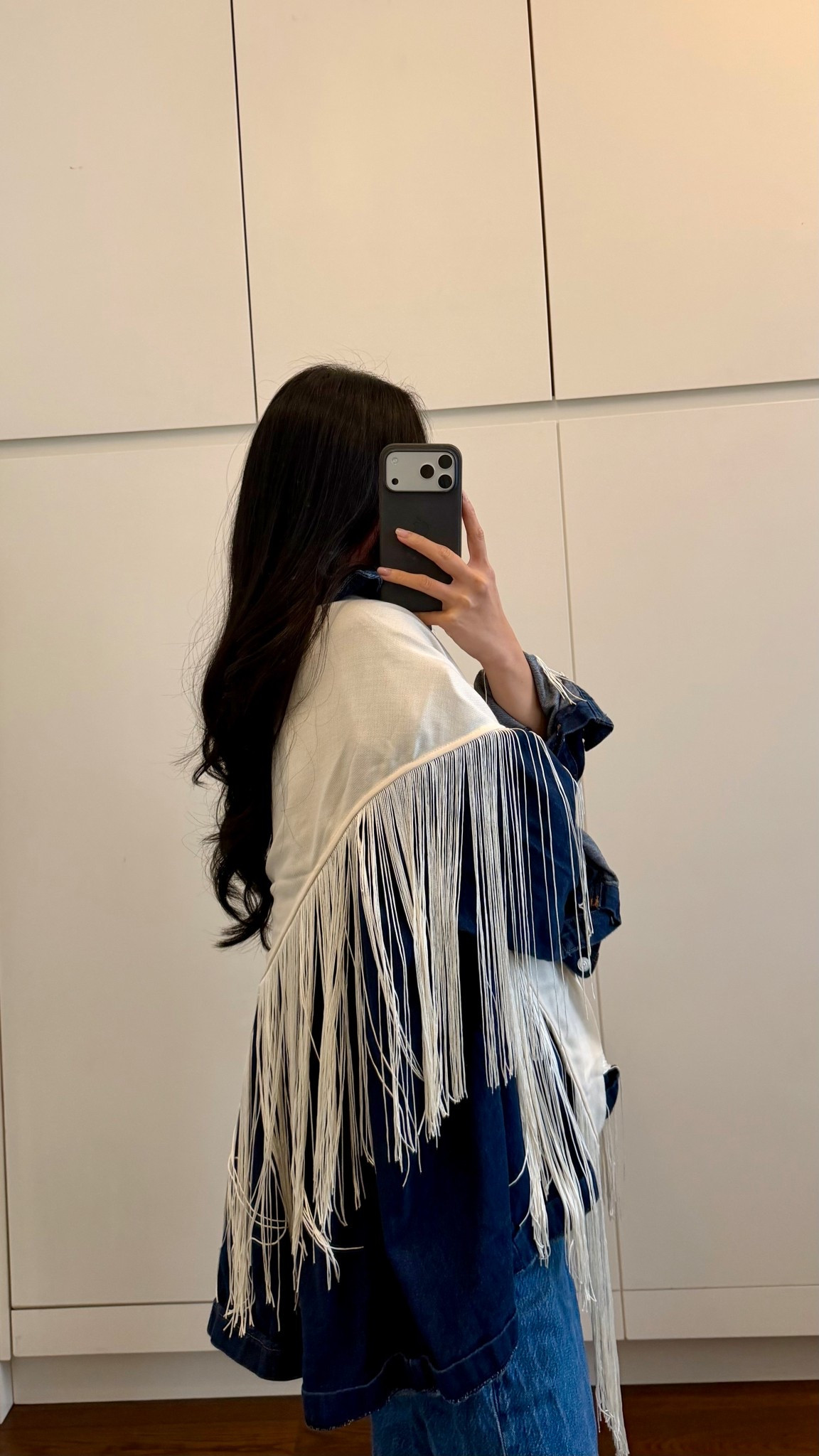 The fringe scarf omgggg!! 

#LTKFestival #LTKTravel #LTKootd