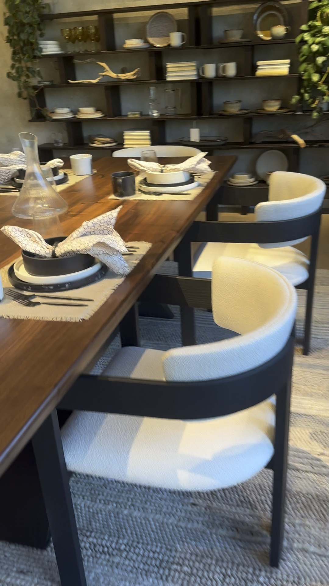 #diningset

#LTKWatchNow #LTKHoliday #LTKCyberWeek