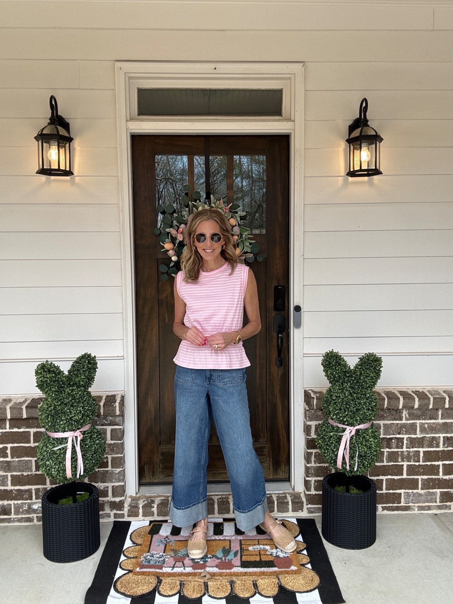 Here is another Walmart win! This a cute cotton top that is under $15. It comes in multiple color options and looks great with a pair of jeans or any of your favorite bottoms. Wearing a size small. Jeans are also Walmart ($28) wearing size 0

#LTKdayinmylife #LTKOver40 #LTKootd