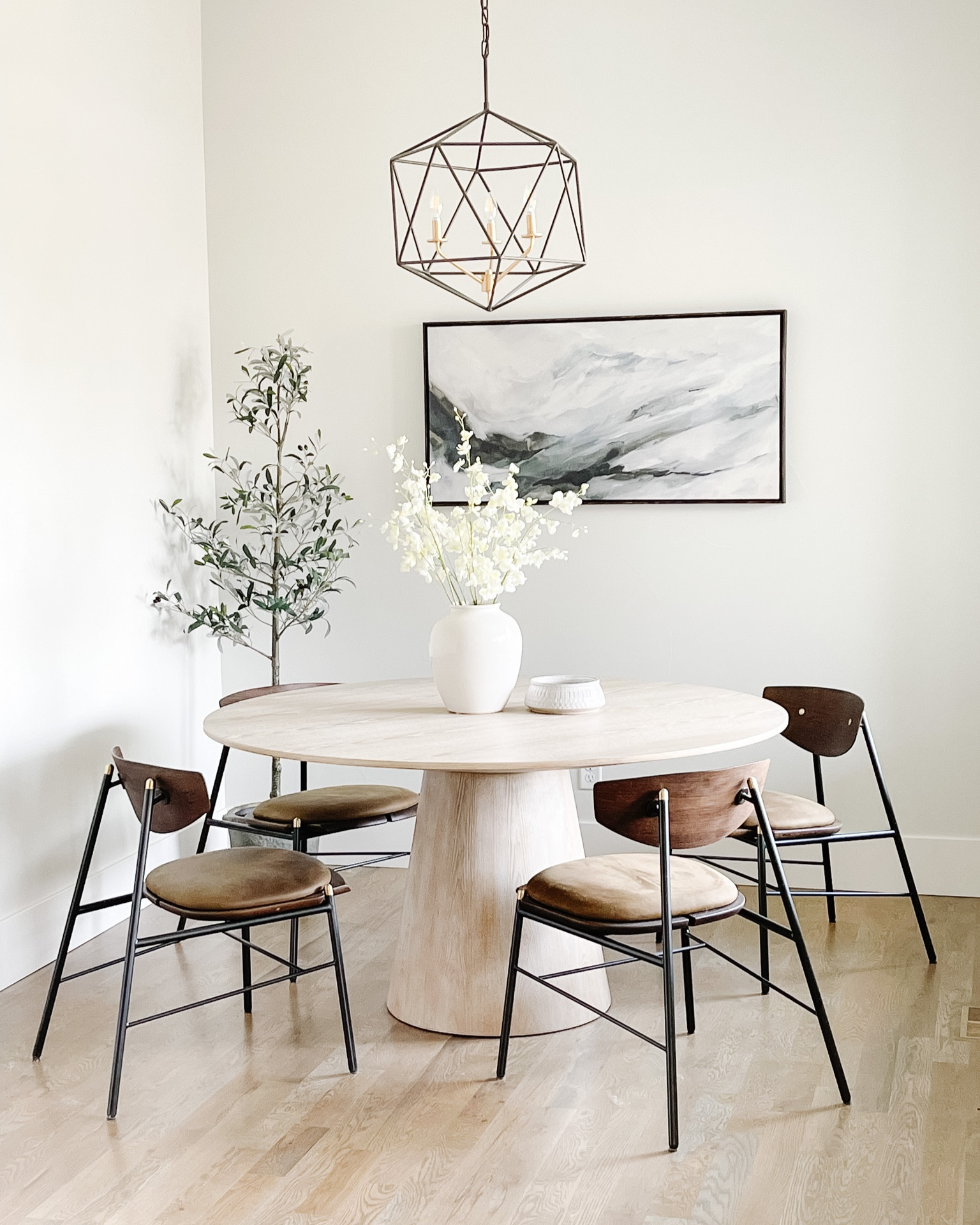 Dining room furniture and decor

Exact table linked as well as several more affordable similar options!#LTKfamily #LTKhome

#LTKSeasonal