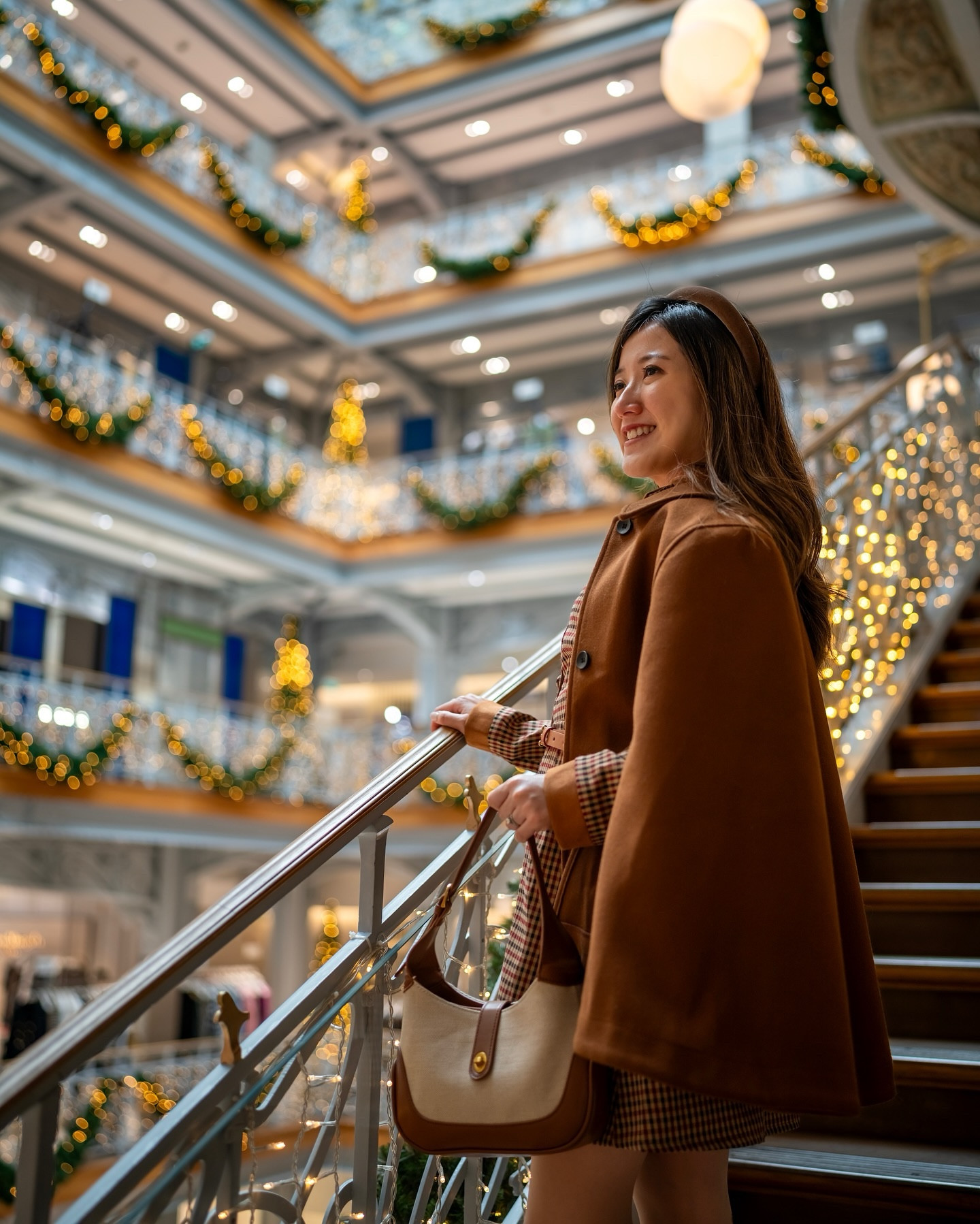 In my brown Era in Paris 🤎🐿️🧸👜
Obsessed with this brown outfit from @rihoas_official 

So glad to start to feel the Christmas vibes in Paris🥰

Outfit details🎀
Dress, Cape and bag: @rihoas_official 
Rihoas coupon code: “petite22” for 22%off 

Save this post & follow @petitealpaca for more dreamy travel and feminine fashion content.

📍Samaritaine, Paris, November 2024

📸 shot and edited by: @capturewithvic @vimage.pro @sony.unitedkingdom @alphauniversebysony.eu @adobeuk 

#rihoas #inrihoas #effortlesselegance #effortlesschic
#autumnoutfit #autumnplaid #plaiddress #elegant #londonfashionblogger  #dreamyaesthetic #femininestyle #classyfashion #classygirl #brownera #brownoutfit

🗝️ Feminine elegant classy, modern princess, rihoas, autumn plaid dress, brown outfit