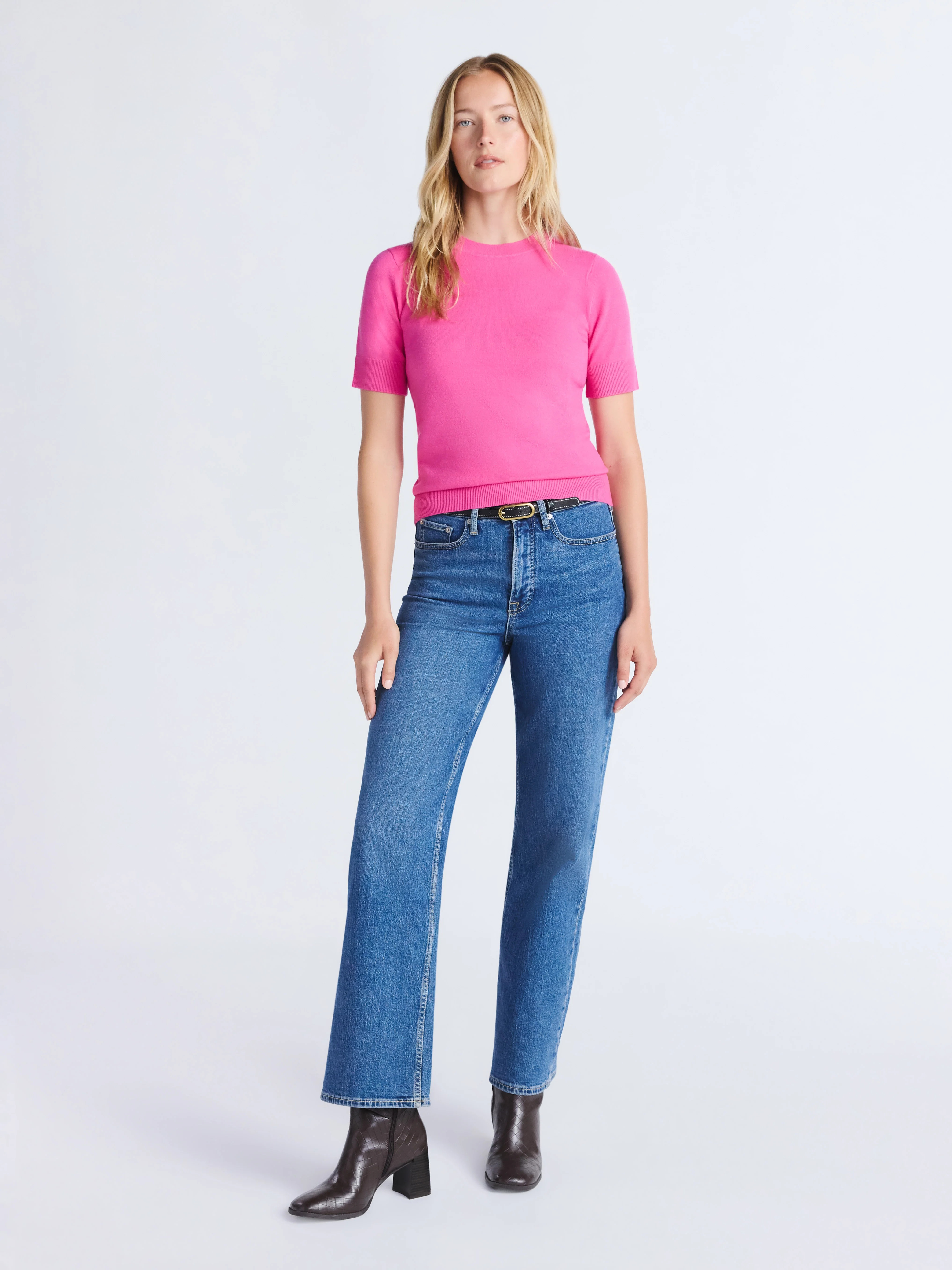 Free Assembly Women's and Women's Plus Cozy Yarn Shrunken Sweater Tee with Short Sleeves, Lightwe... | Walmart (US)