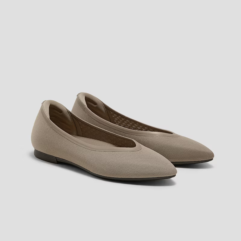 Pointed-Toe Dual-Cushion City Flats  (Flat Pro) | VIVAIA