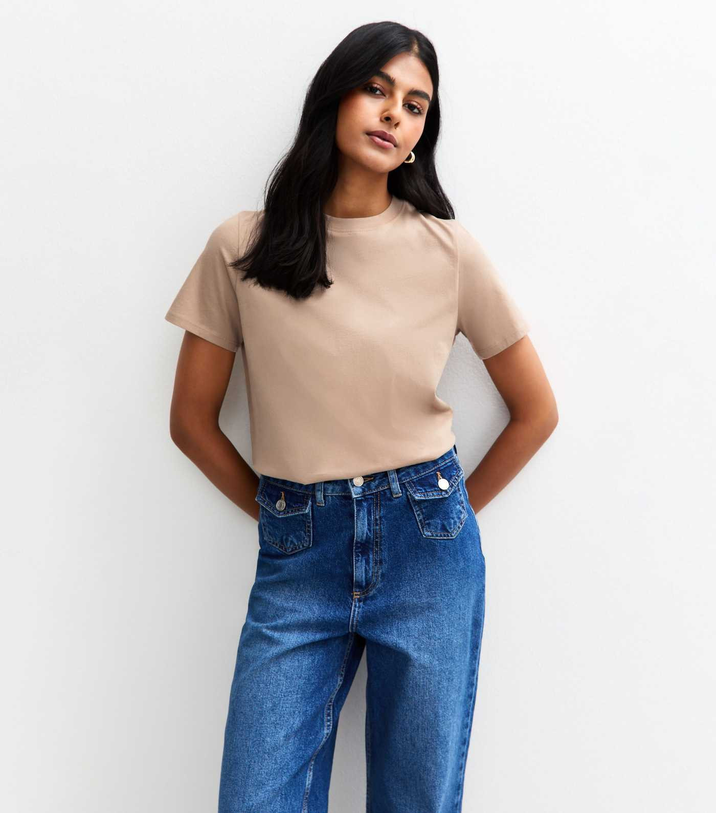 Light Brown Relaxed Jersey T-Shirt | New Look | New Look (UK)