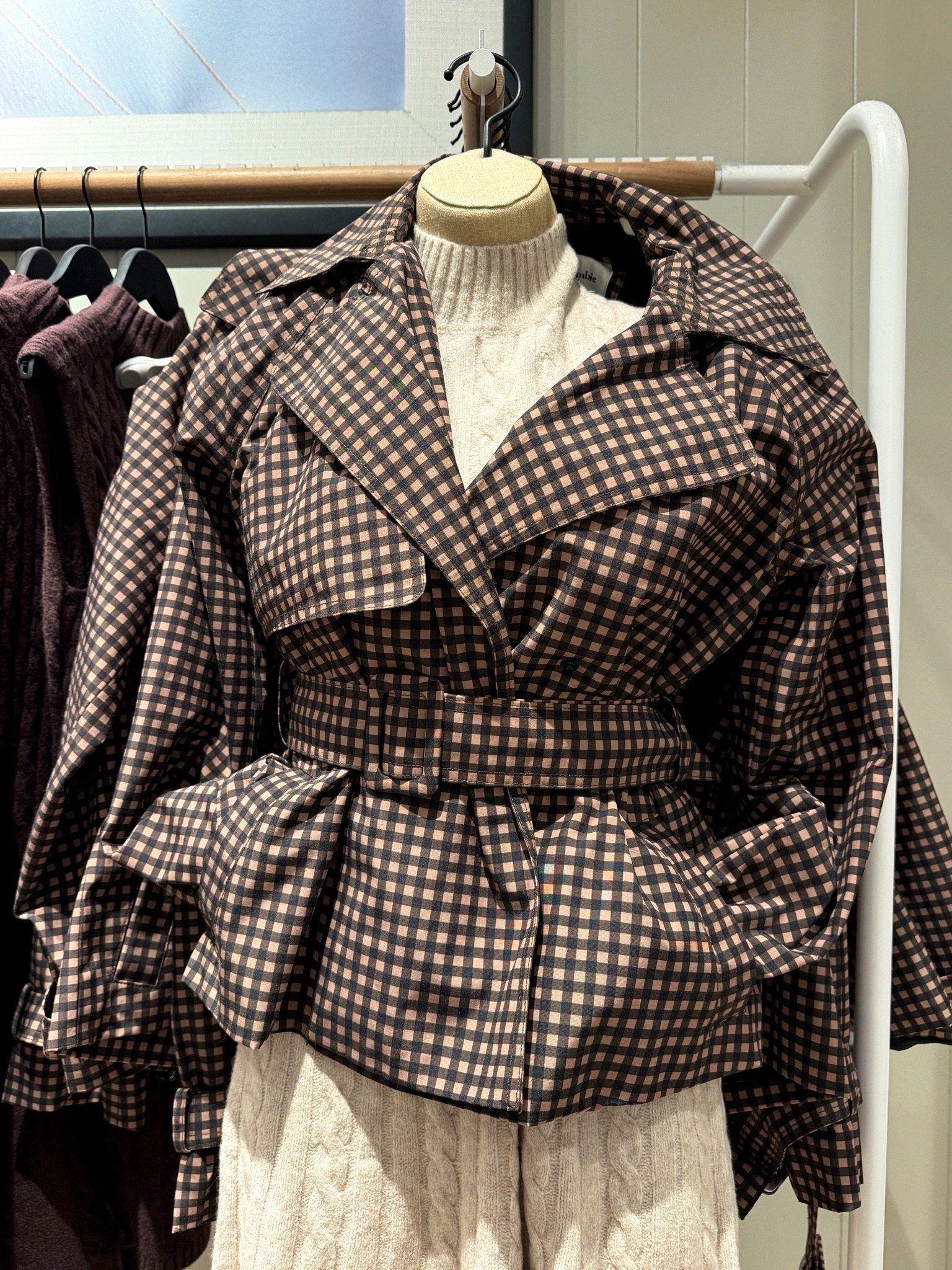 New at Abercrombie and so chic! 😍 The Short Belted Trench Coat is such a stylish update on a classic fall layer, and I’m loving the Carmel Brown gingham check for the season. 🤎🍂 The belted silhouette and cropped length give it a polished, modern feel that’s perfect for dressing up your everyday autumn looks. 🍁 I’ve linked it in my LTK! ✨ @abercrombie #jacket #fallfashion #fallstyle

#LTKPetite #LTKootd #LTKWorkwear