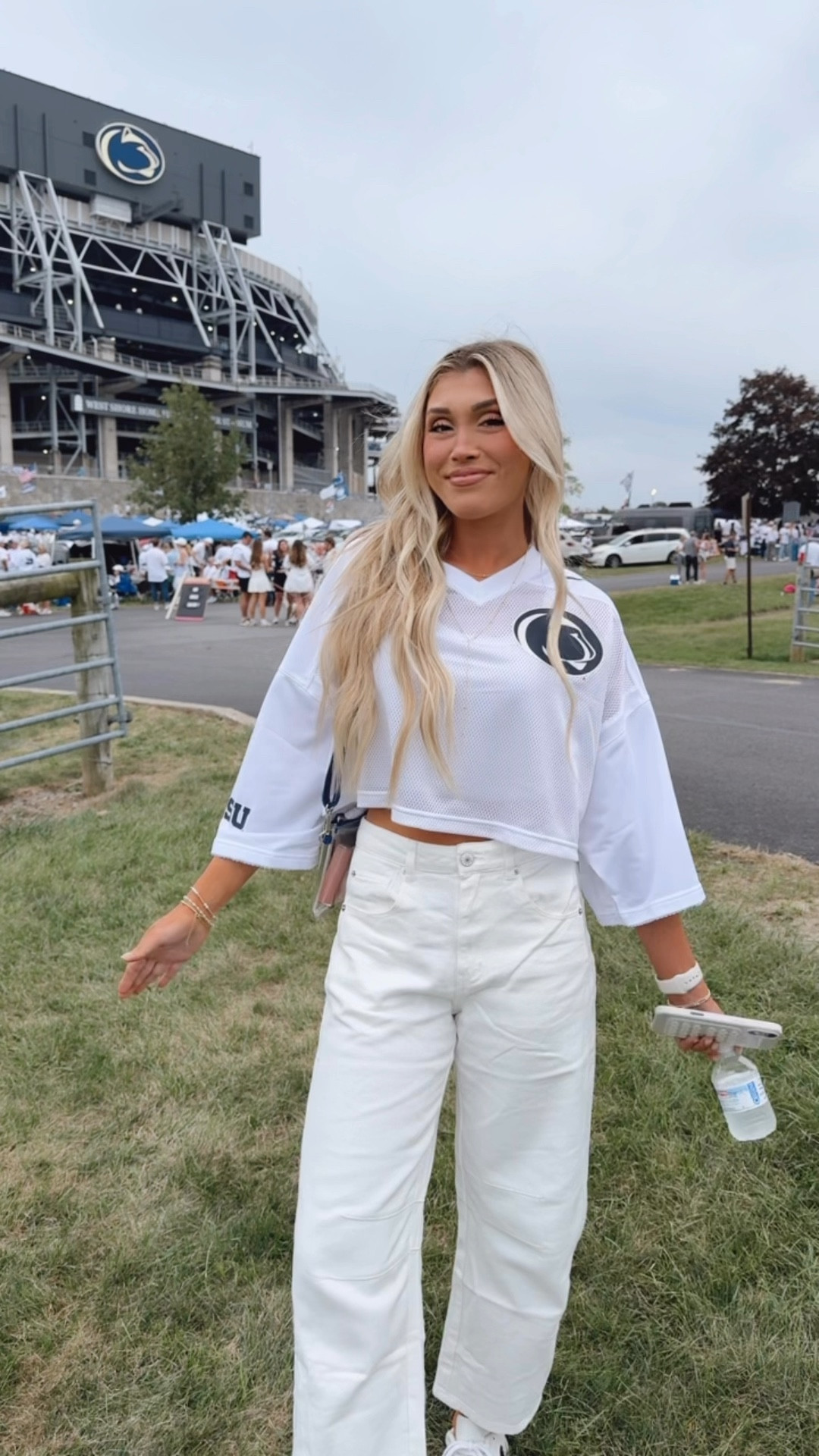 Penn State cropped mesh jersey = game day done right. Perfect with high-waisted jeans or cargos for that cool, oversized white-out vibe. 🏈✨Shop the PSU cropped jersey now on my LTK before the next kickoff! #WeAre #PSUWhiteOut #Fanatics #gameday #ad 


#LTKFindsUnder100 #LTKStyleTip #LTKActive