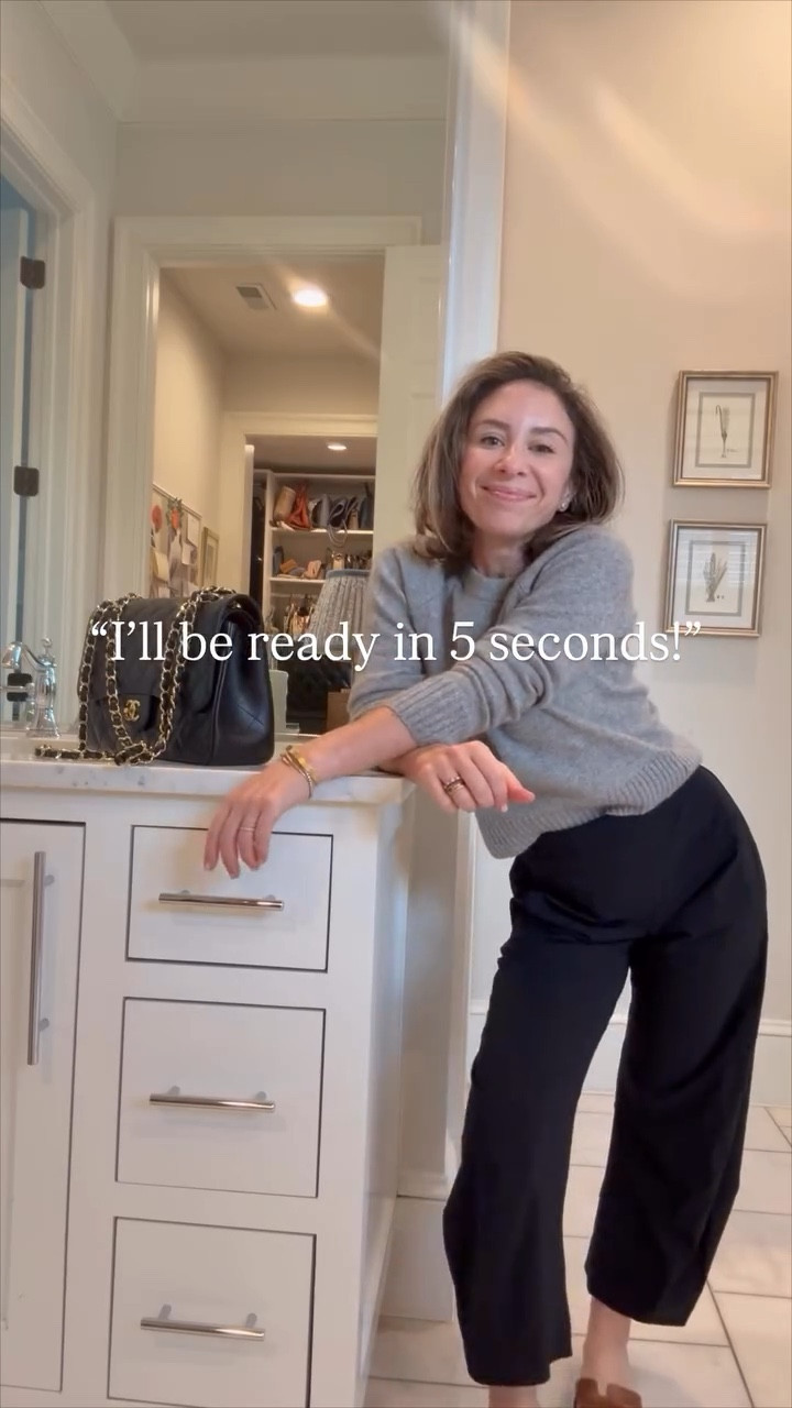 FINALLY💥found a pretty + elevated answer to the jogger. My technical pants by @ruti read more Audrey Hepburn than Lara Croft. Flattering little problem-solvers, they are! 

I am in the 2P in these “On the Loose Work Pants.” Thank you to my friends at RUTI for this generous gift. Perfect for work from home days! 

#LTKActive #LTKPetite #LTKWorkwear