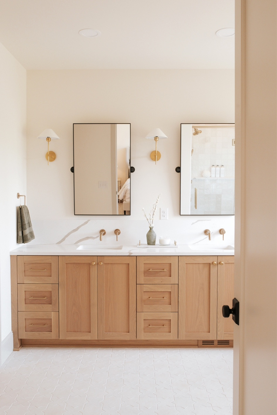 Stunning bathroom lighting and mirrors 🙌🏼
Simplistic, Neutral, Clean

#LTKhome