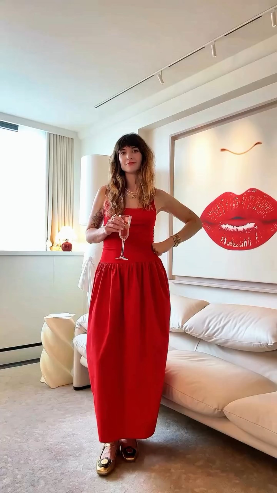 5 wedding guest dresses ✨ save for inspo! 

We visited @seacontainersldn this week and I couldn’t not shoot in this gorgeous room 😍 (PR stay) 

Ft @neverfullydressed ASOS @joanieclothing @topshop 

Some gifted items 
.
.
.
#weddingguestdress #weddingguestoutfit #weddingguestoutfit #topshopdress #asosdress #neverfullydressed