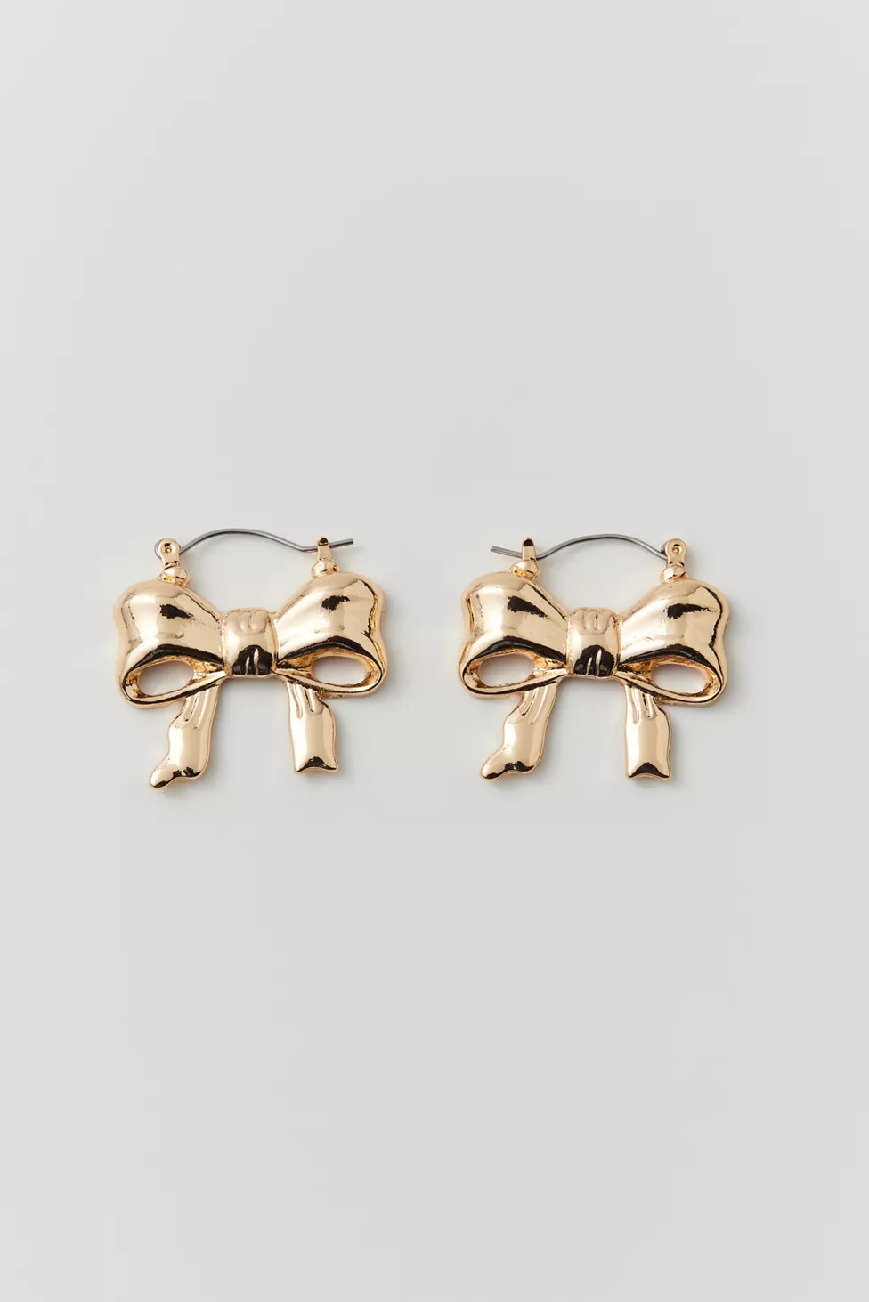 Juliette Bow Earring | Urban Outfitters (US and RoW)