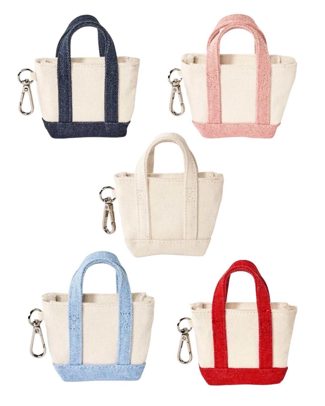 Tiny Tote ✨
… cute tat little tiny tote bag charm - perfect as a bag charm or a little tote for kids’ dolls, Barbies and Elf Season if you’re planning ahead!

Comes in 5 colors!

