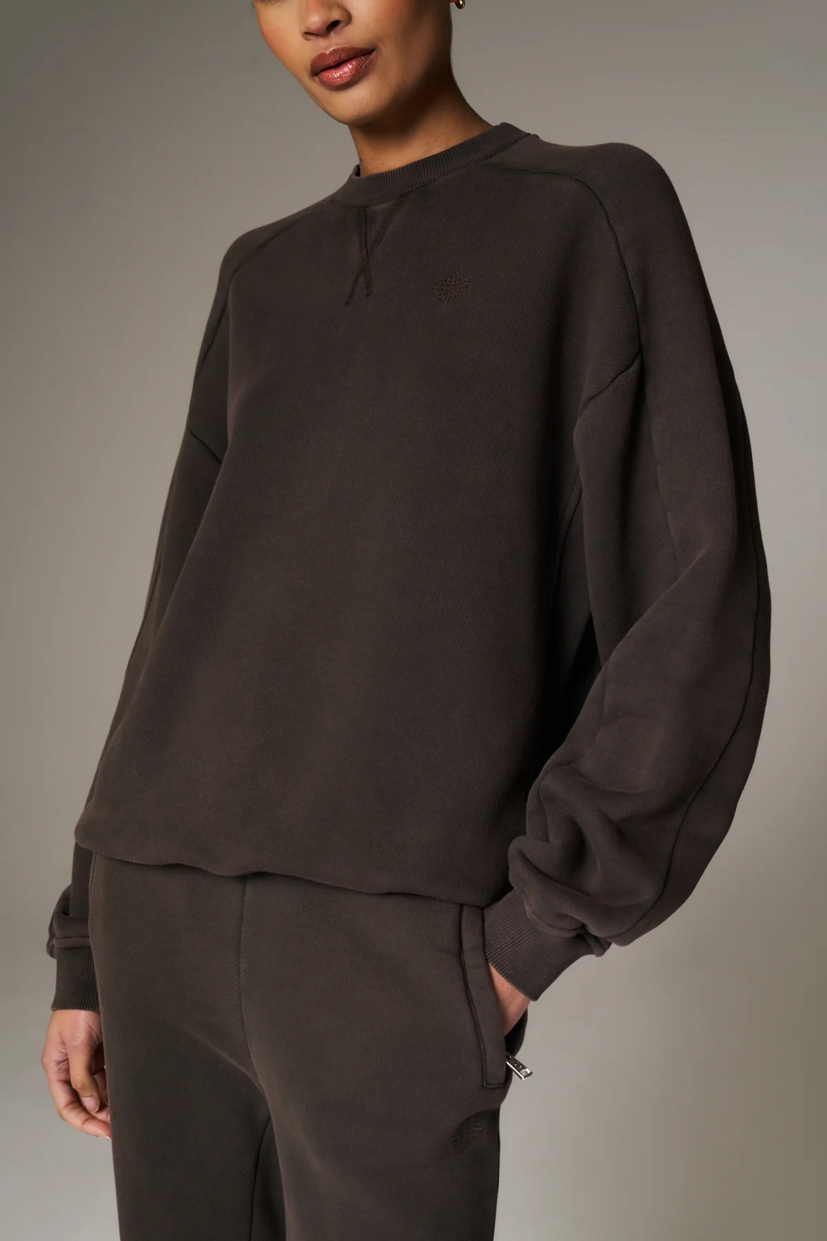 LAUNDERED CLASSICS SEAM DETAIL SWEATSHIRT - WASHED BROWN | The Couture Club